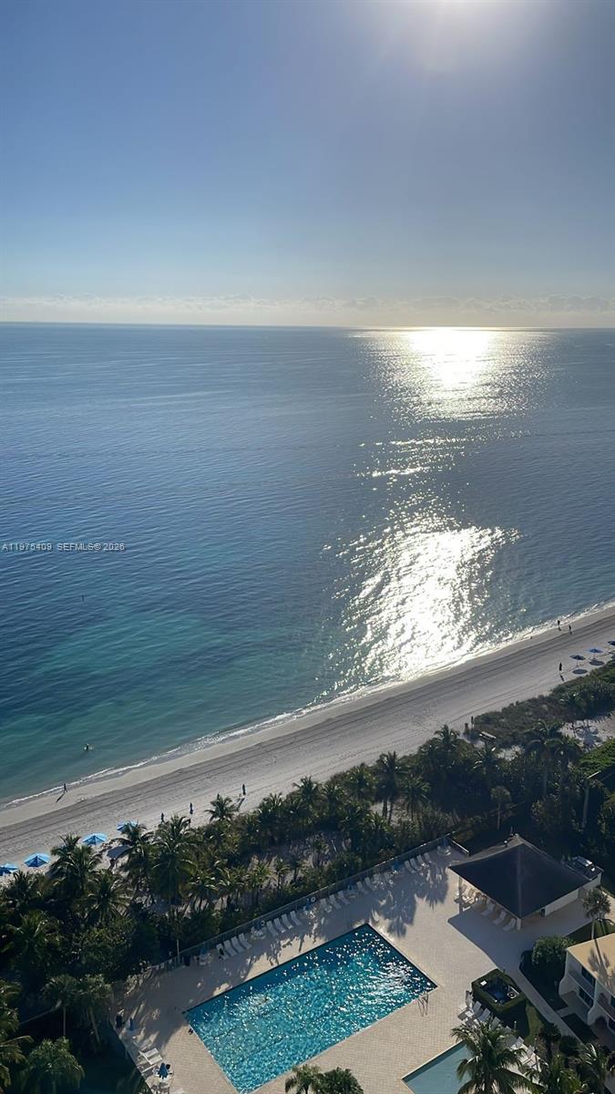 881 Ocean Dr Th7 Property Photo 16