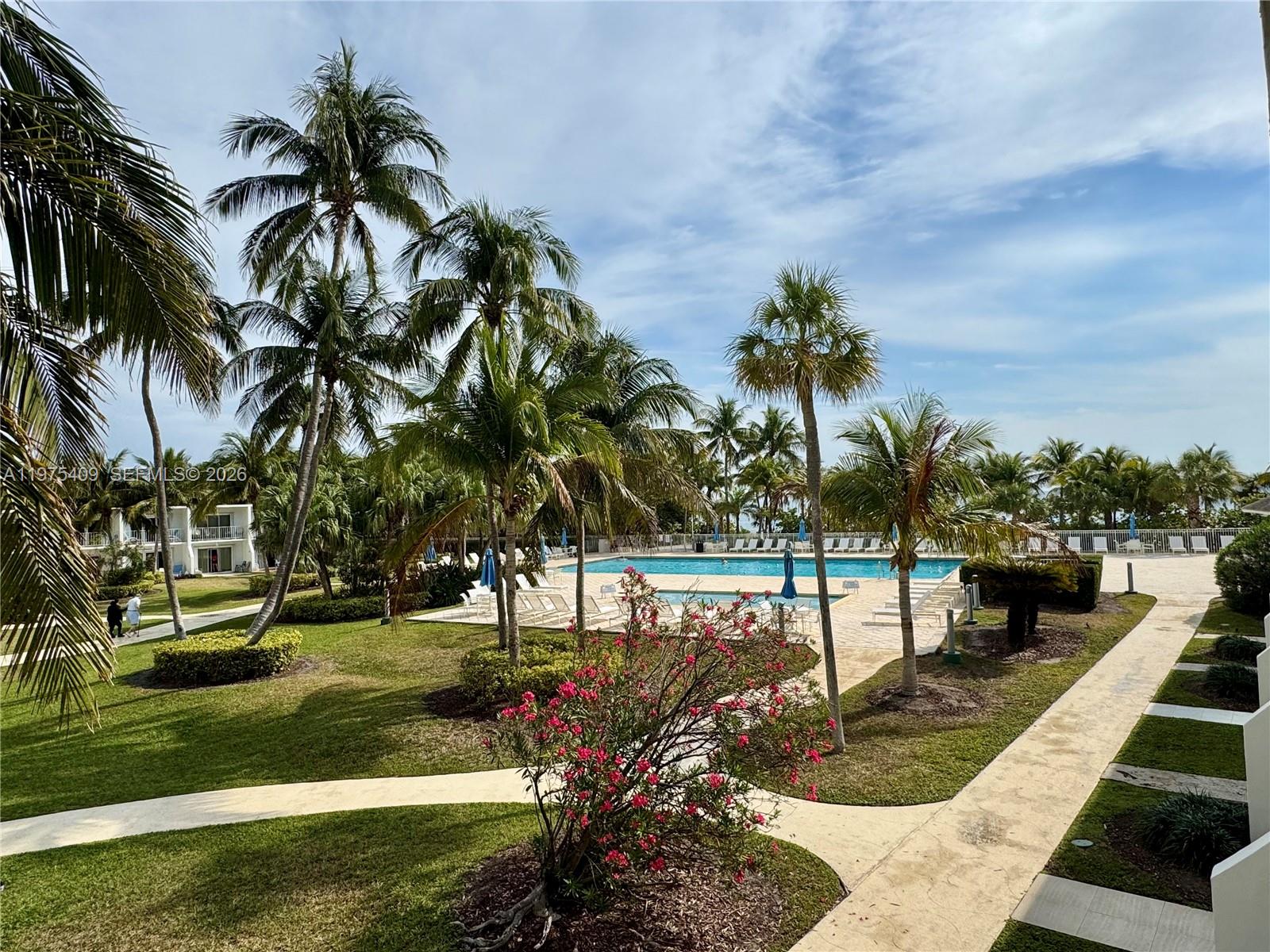 881 Ocean Dr Th7 Property Photo 17