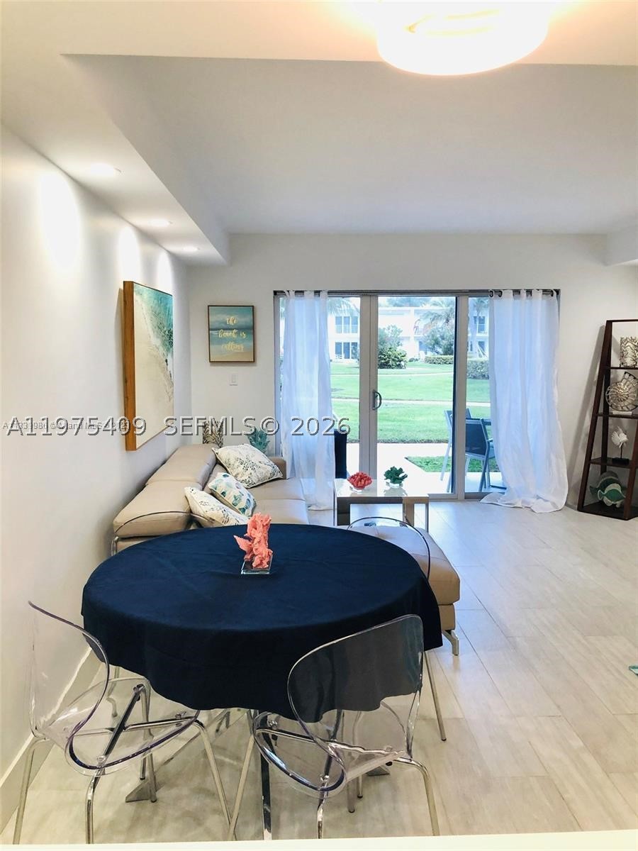 881 Ocean Dr Th7 Property Photo 30