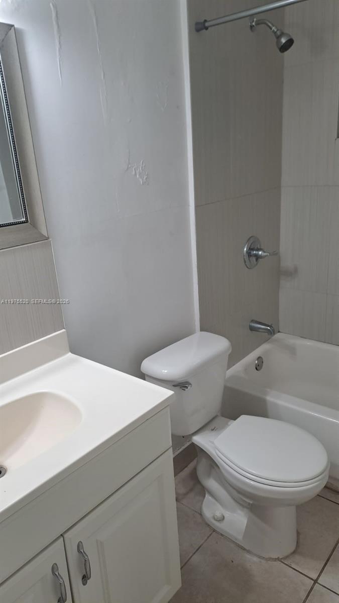 A11975520 Property Photo 9