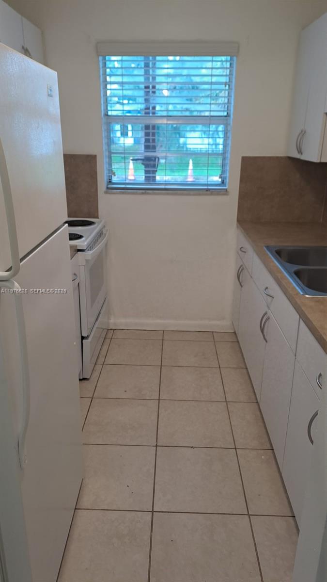 A11975520 Property Photo 10