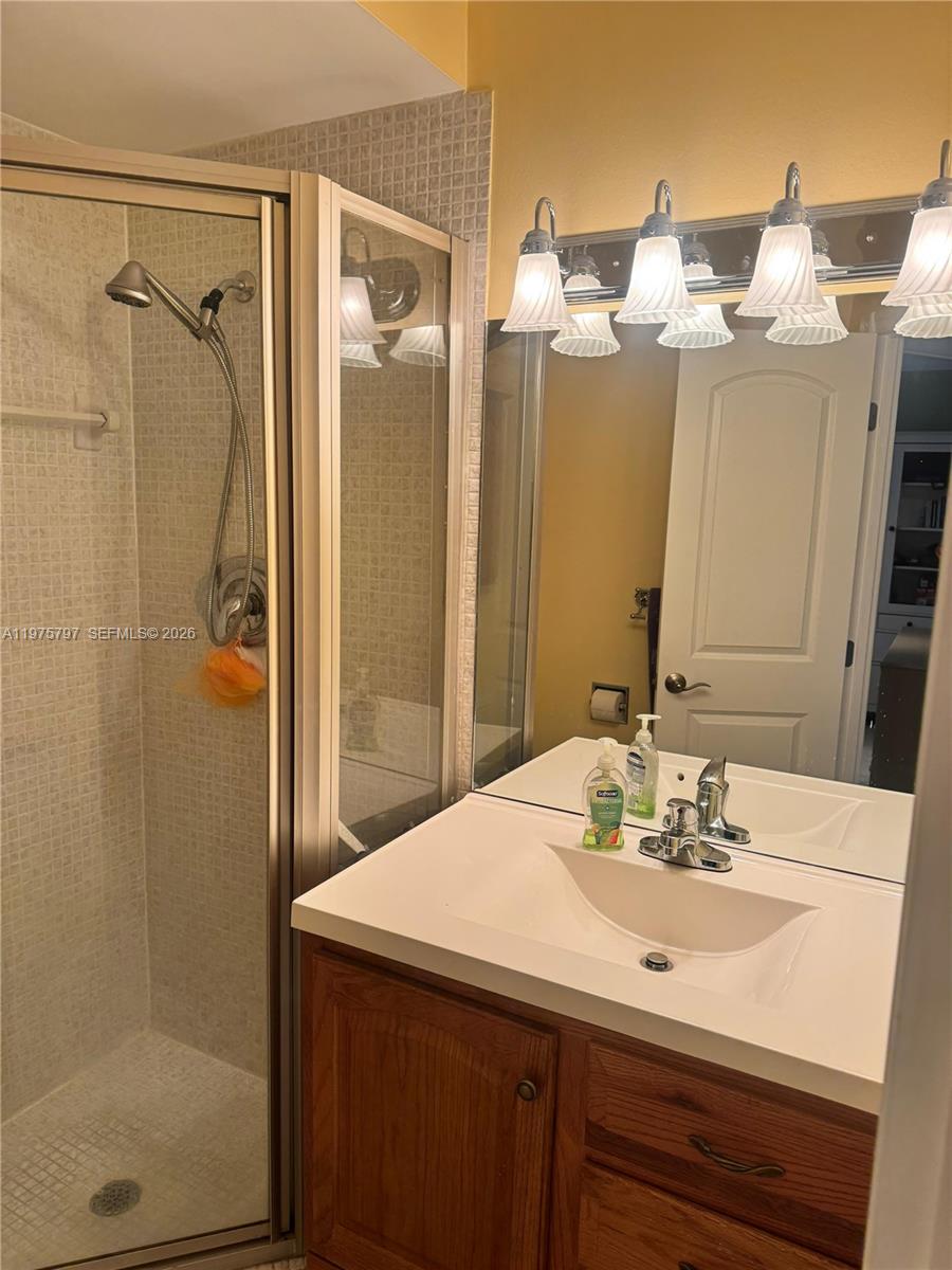 5121 W Oakland Park Blvd 204 Property Photo 12