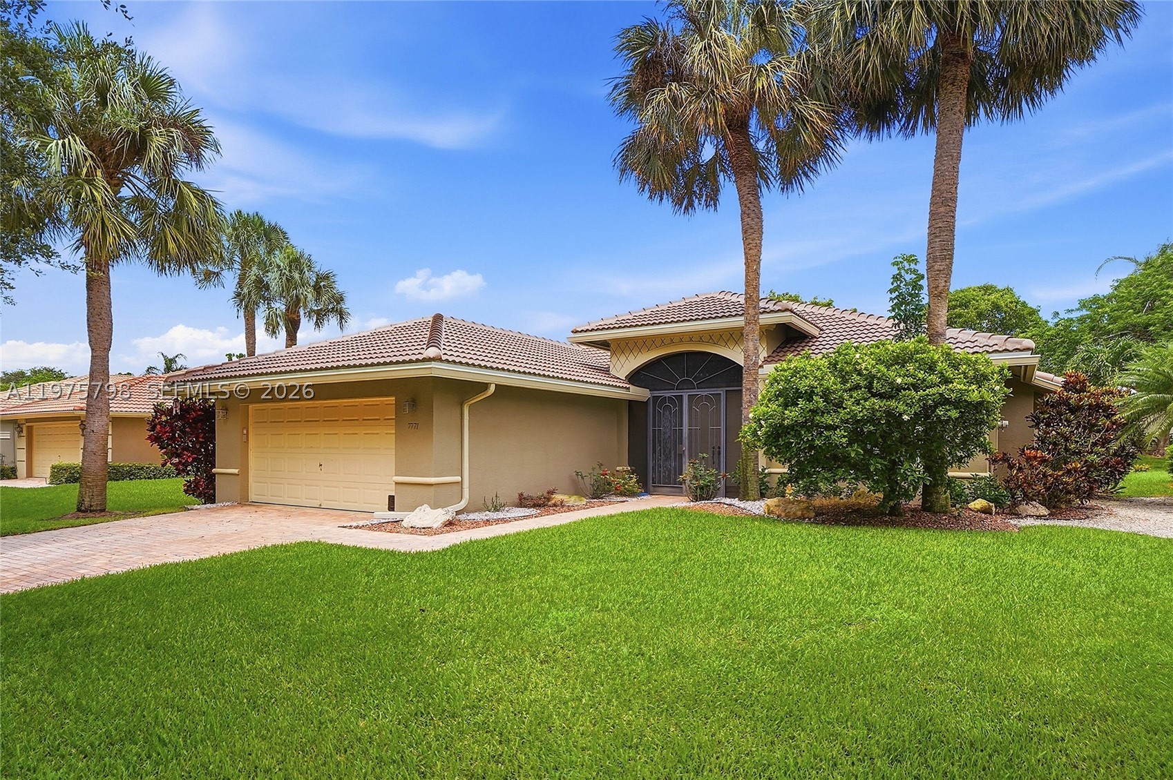 7771 Via Grande Property Photo 1