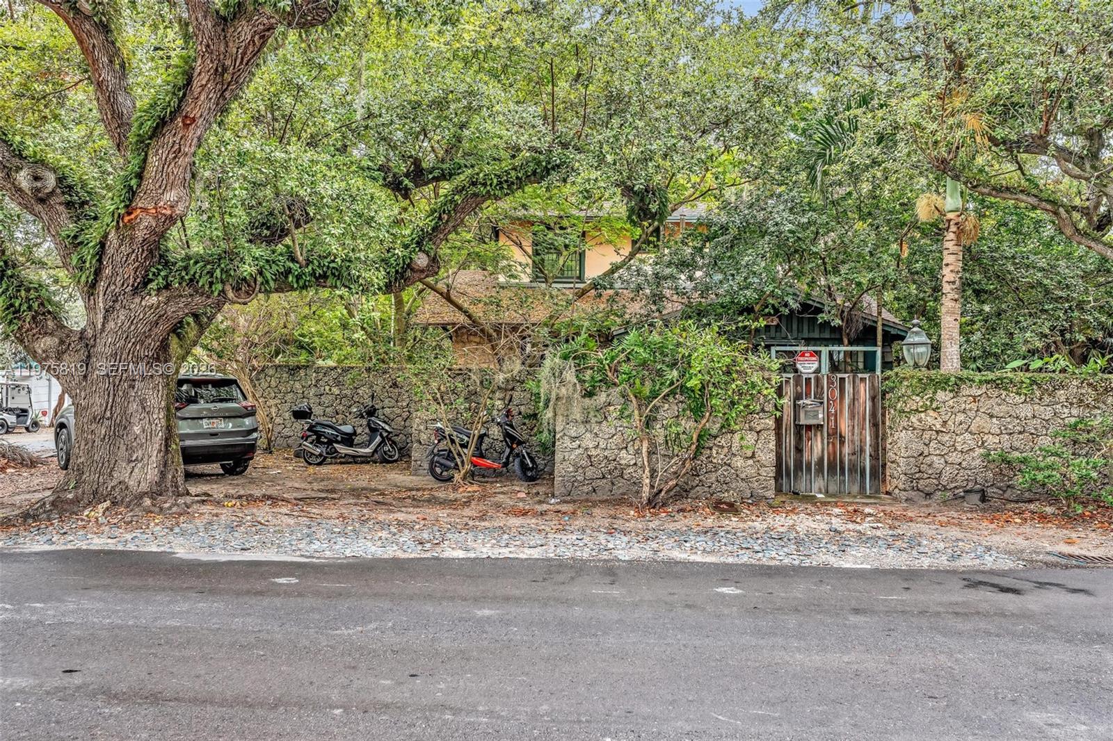 3041 Oak Ave Property Photo 1