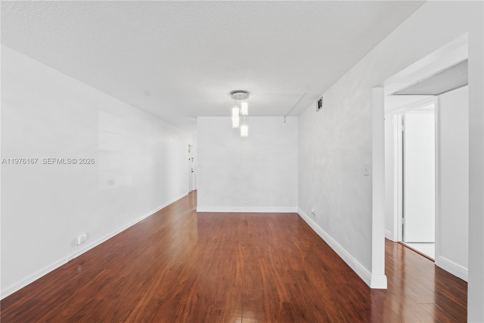 1901 Bermuda Cir A1 Property Photo 8