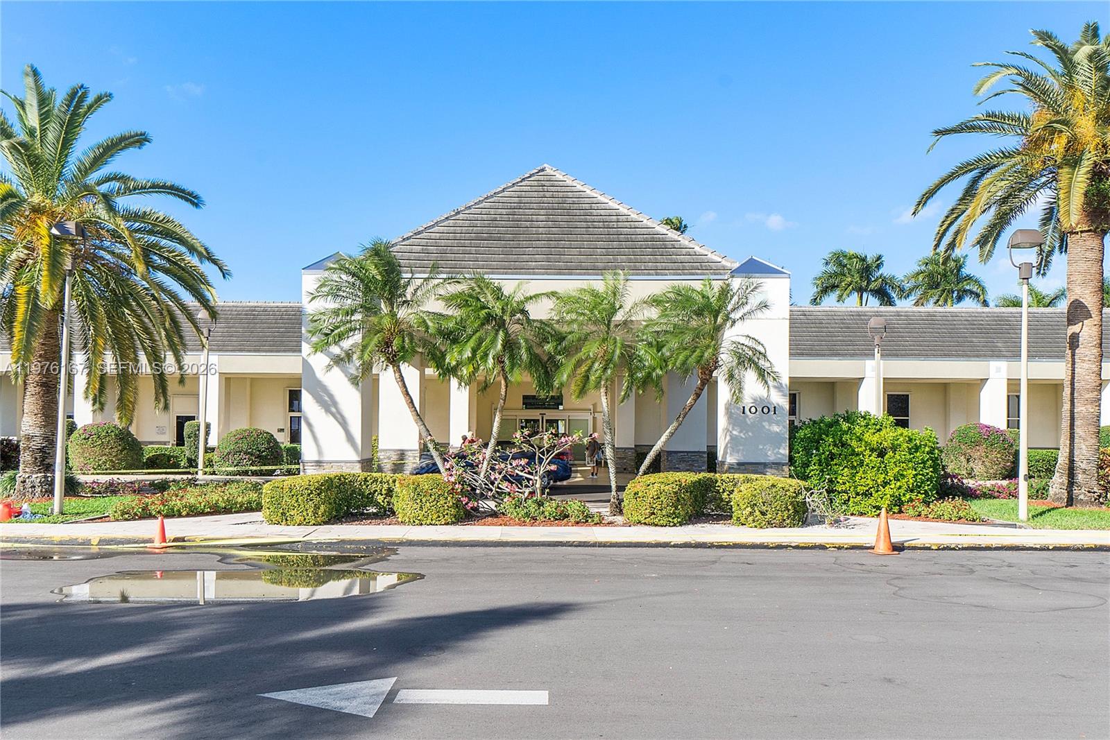 1901 Bermuda Cir A1 Property Photo 28