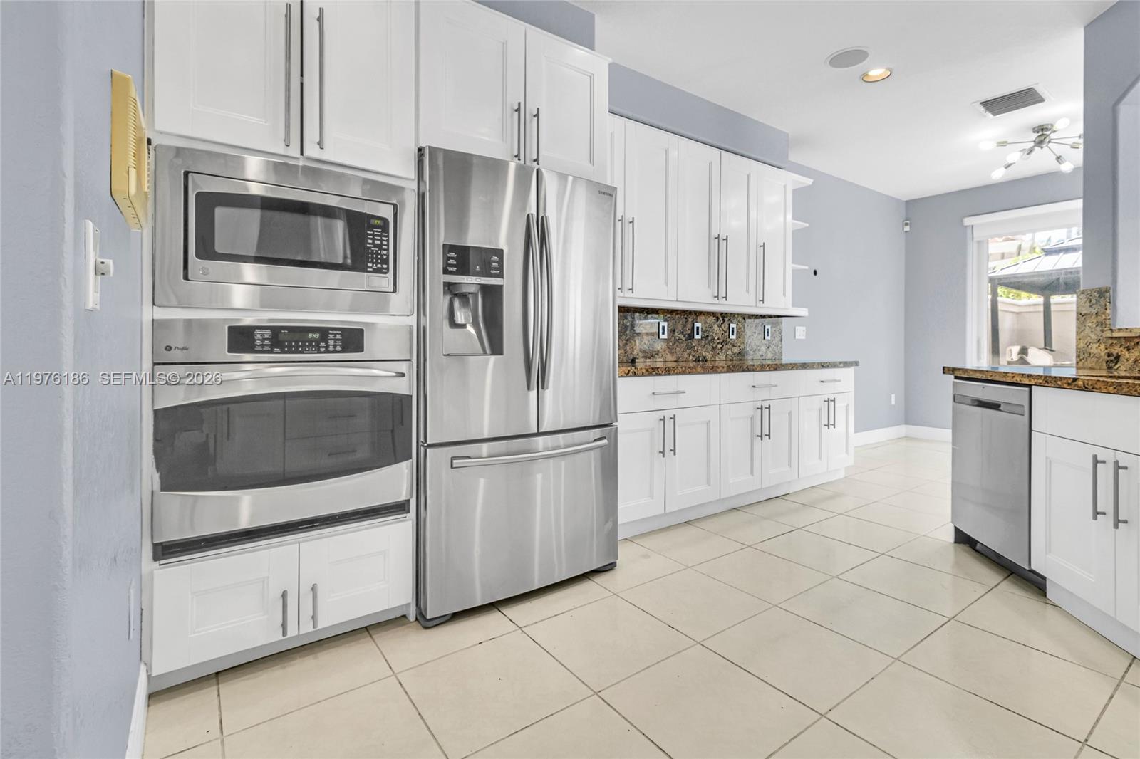 1547 Mariner Way (available Now) Property Photo 15