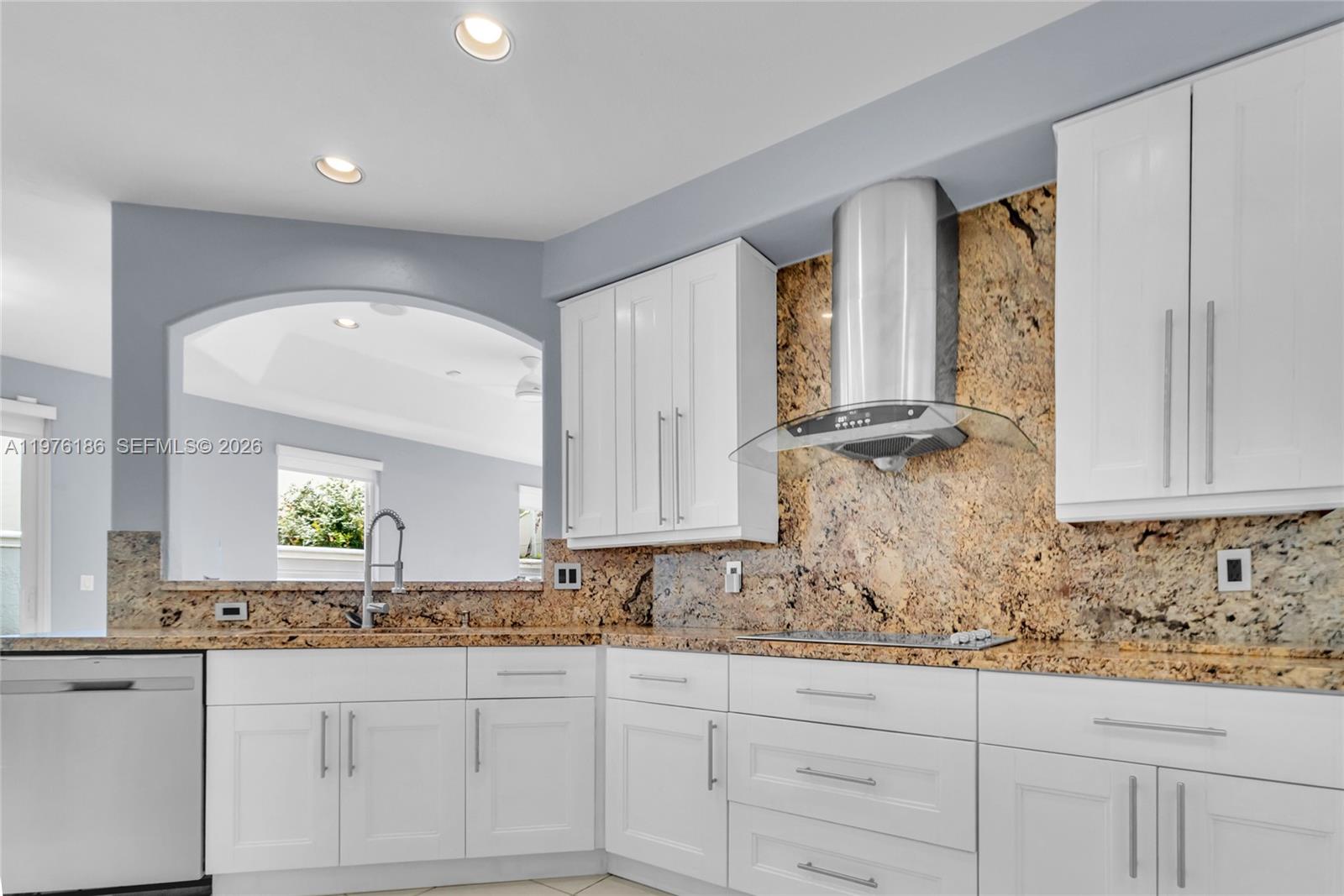 1547 Mariner Way (available Now) Property Photo 17