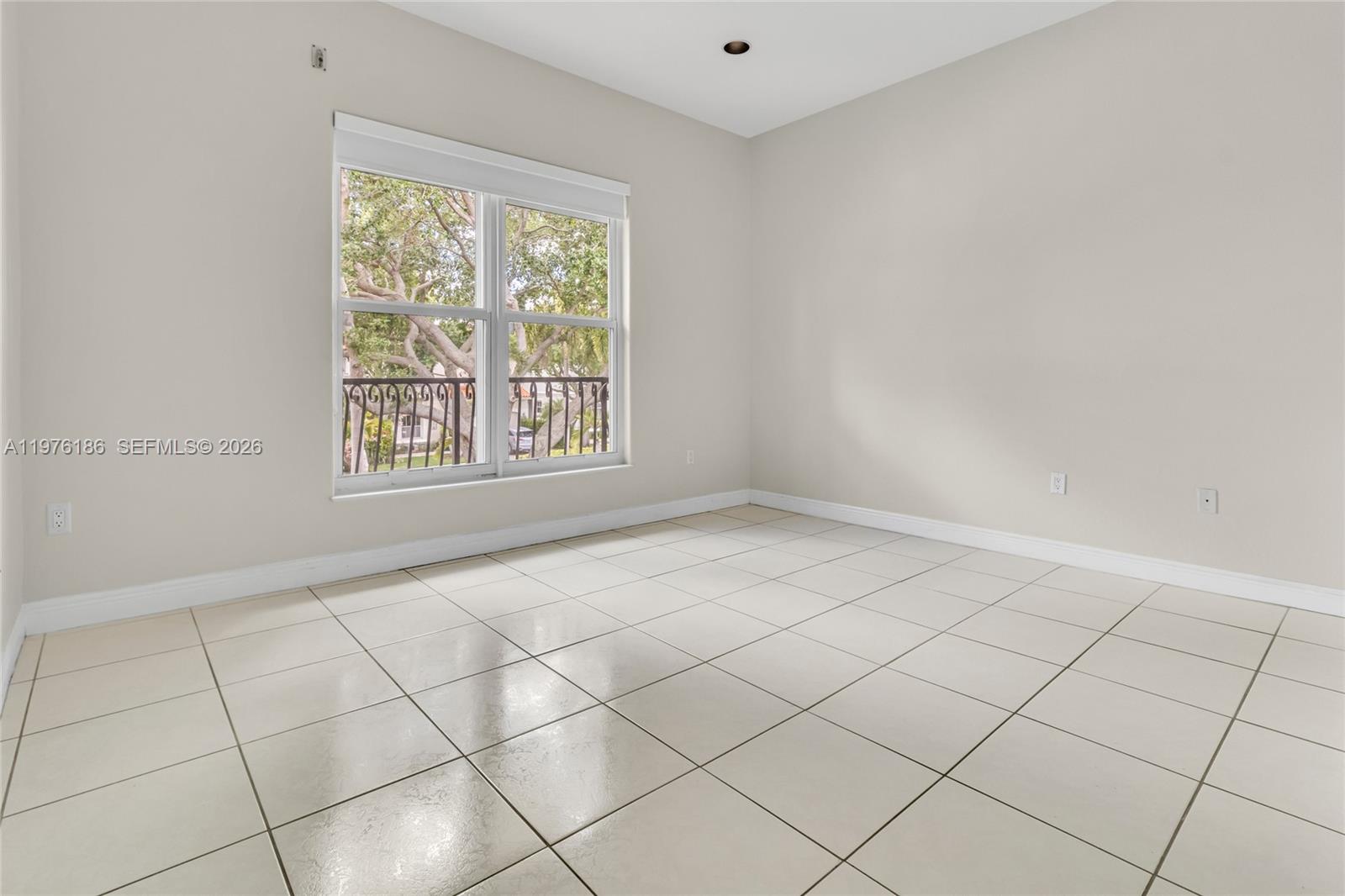 1547 Mariner Way (available Now) Property Photo 24
