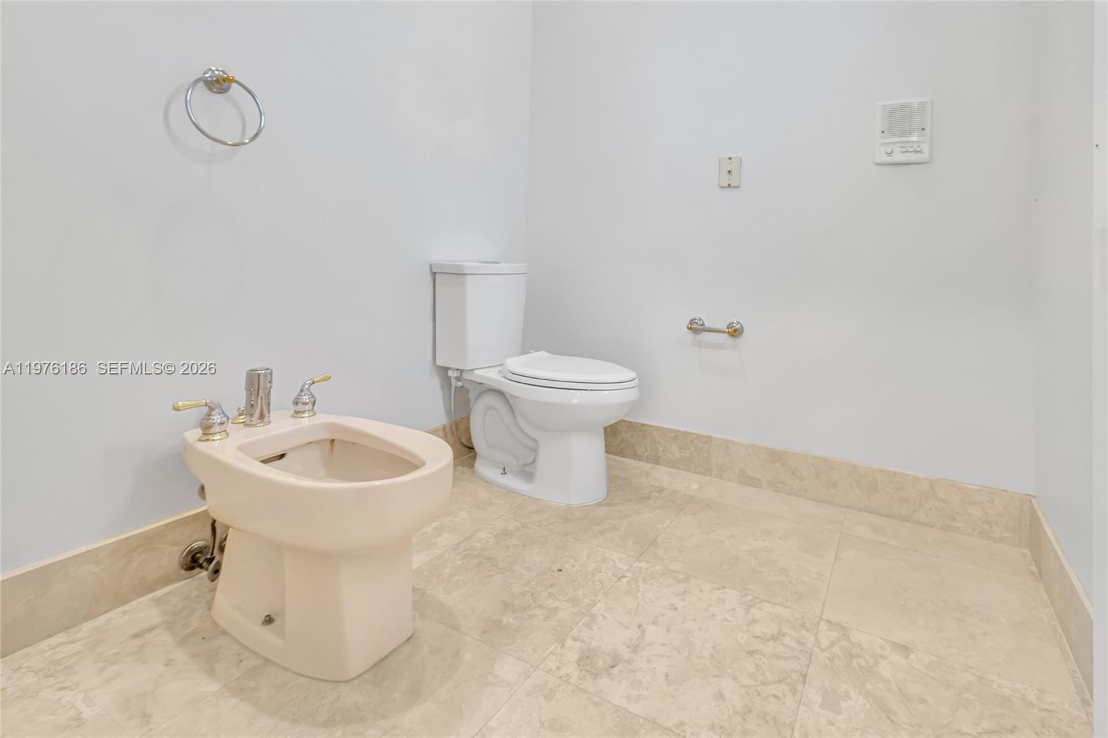 1547 Mariner Way (available Now) Property Photo 32