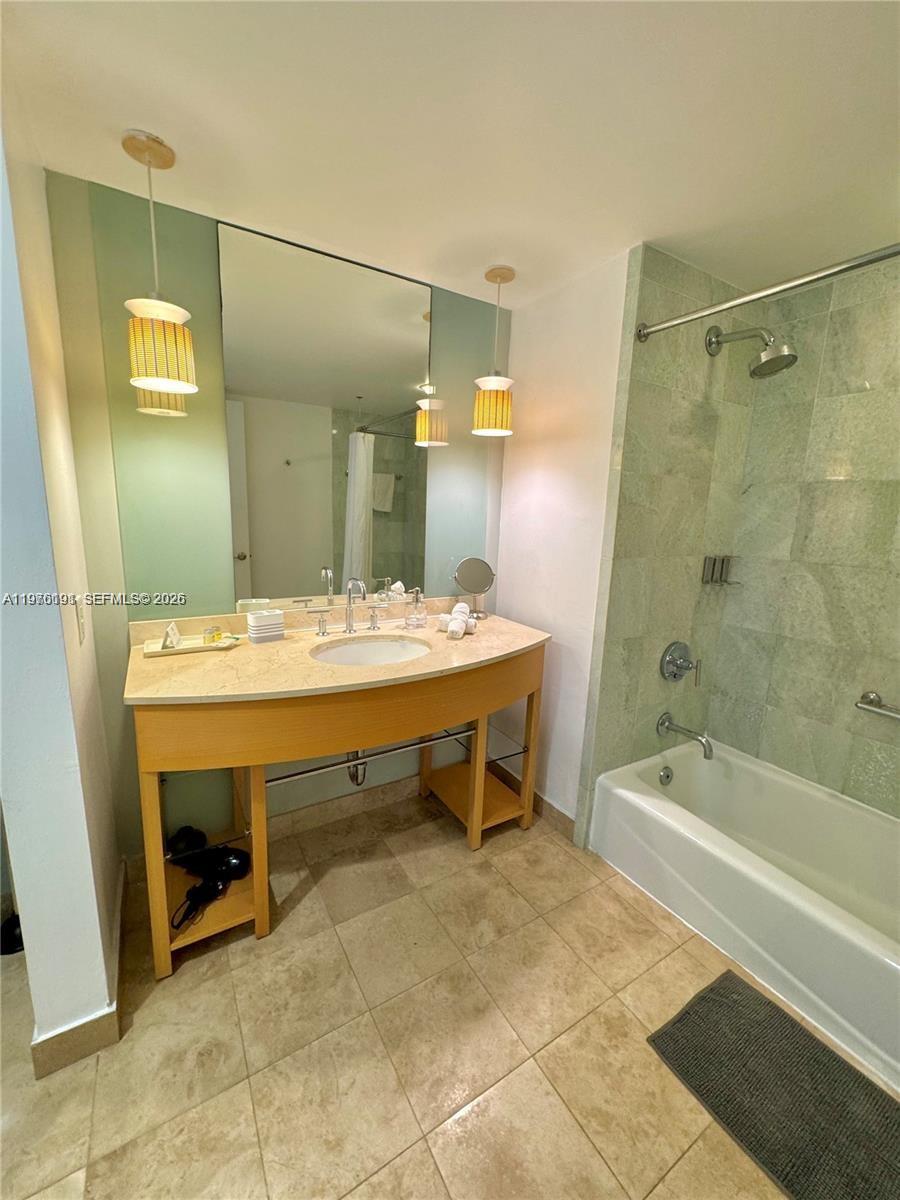18683 Collins Av 2306 Property Photo 14