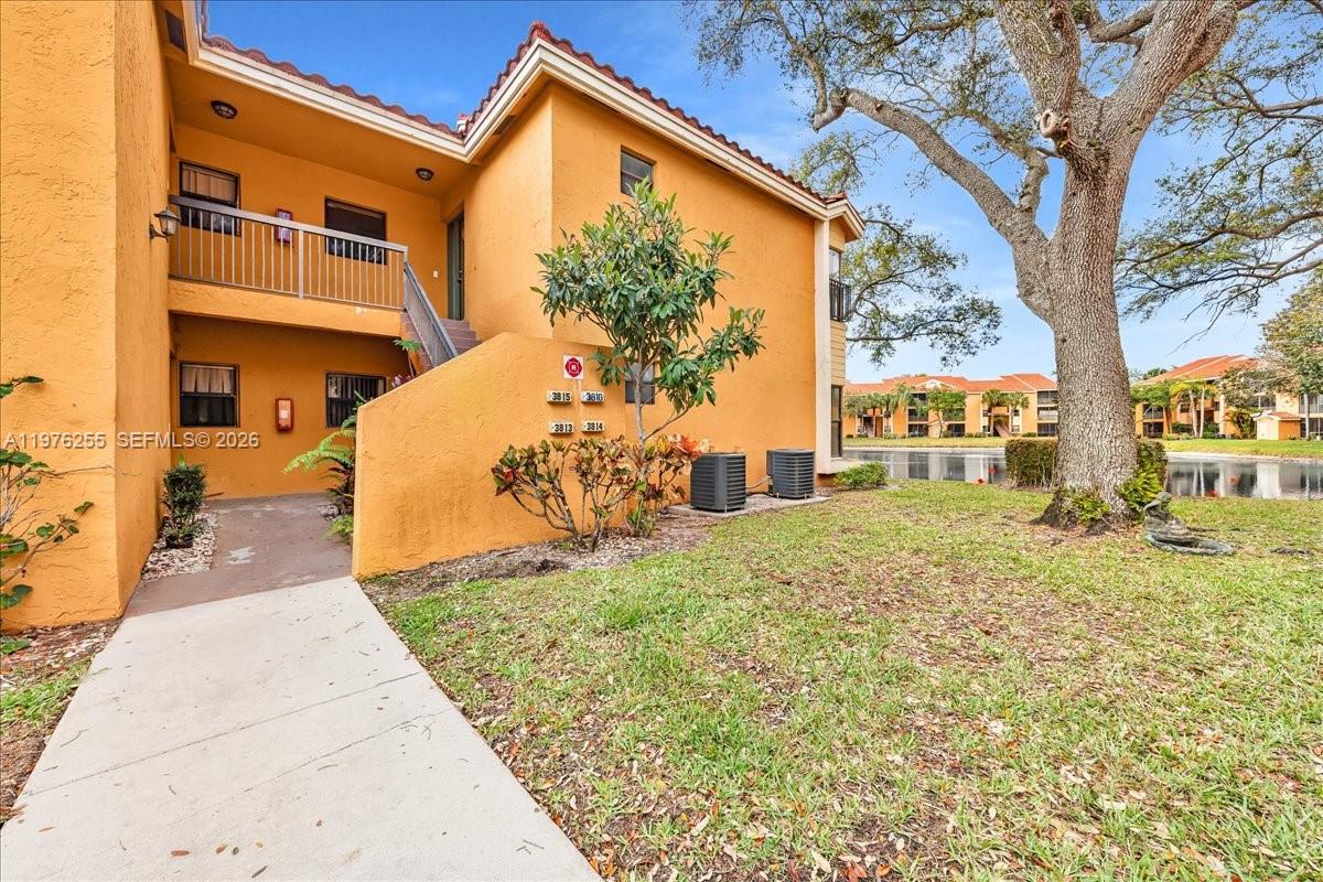 3814 Coral Tree Cir 3814 Property Photo 1