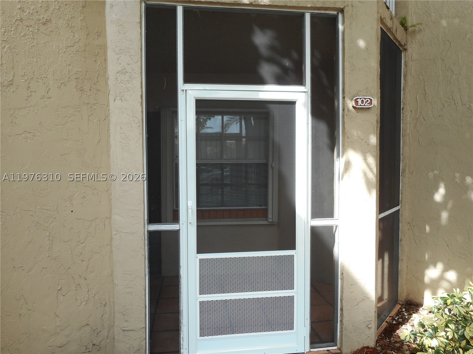 301 Sw 86th Ave 102 Property Photo 2