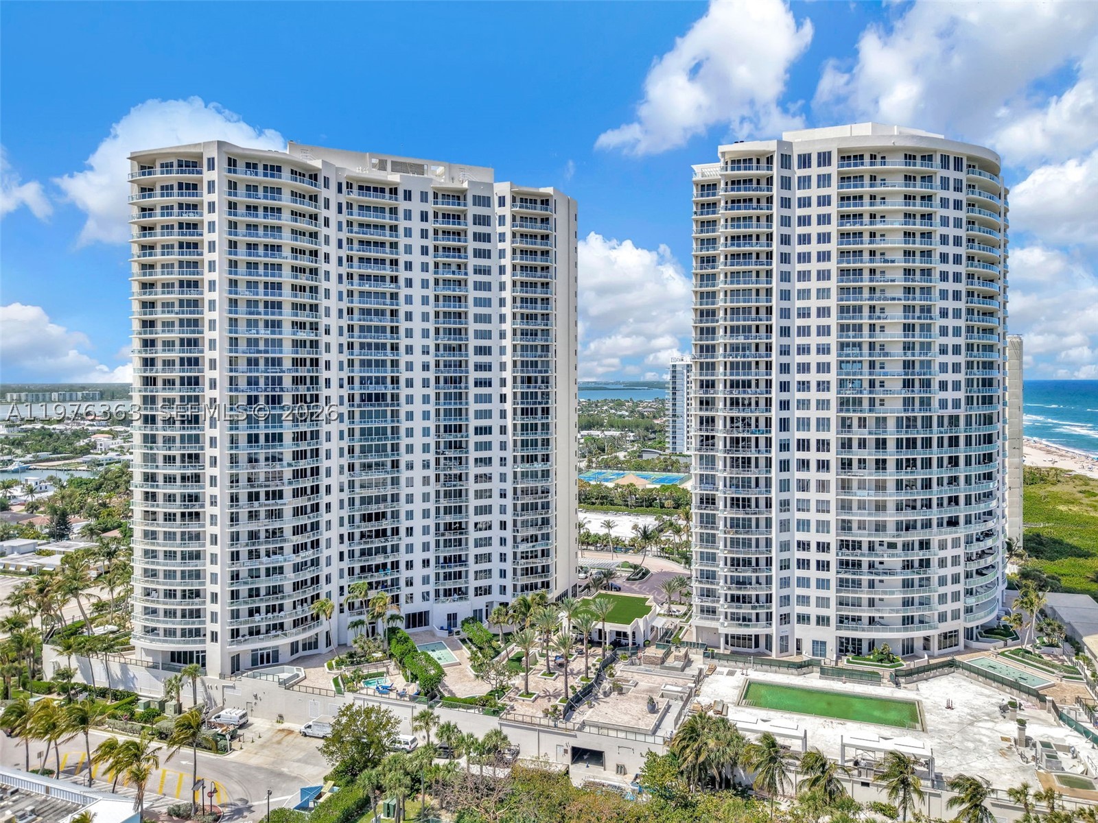 2700 N Ocean Drive 902b Property Photo 3