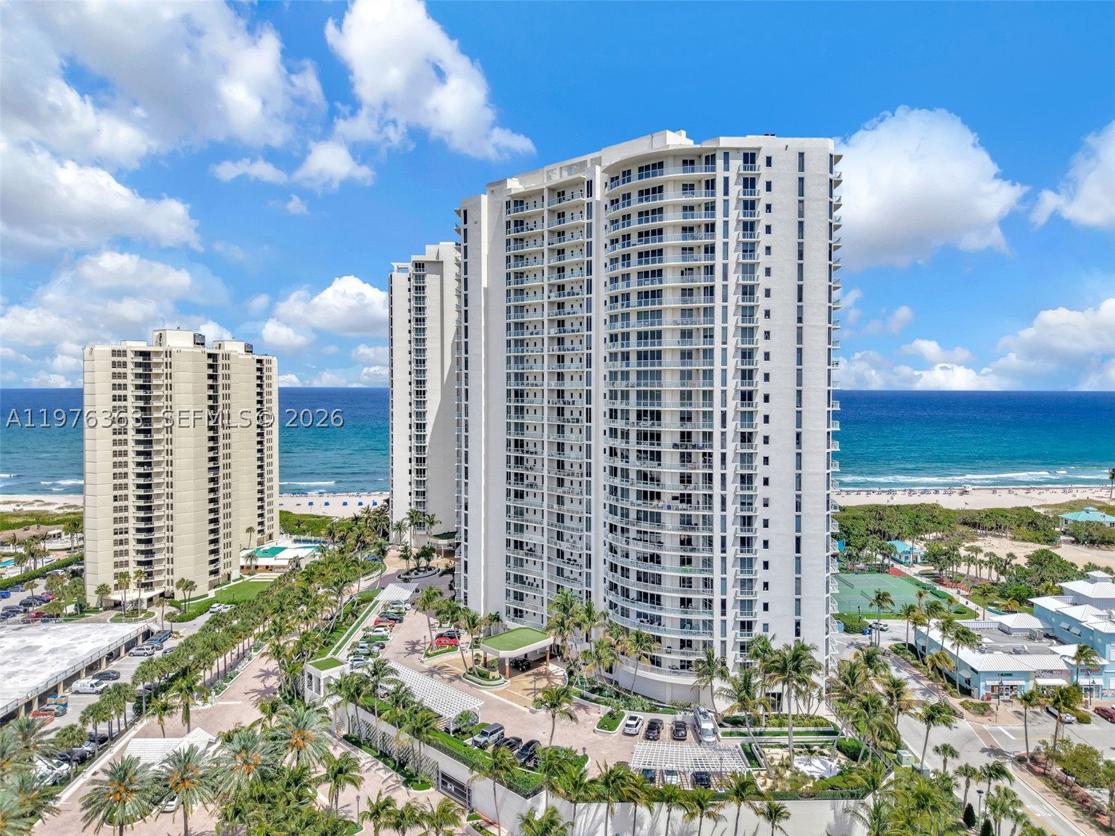 2700 N Ocean Drive 902b Property Photo 4