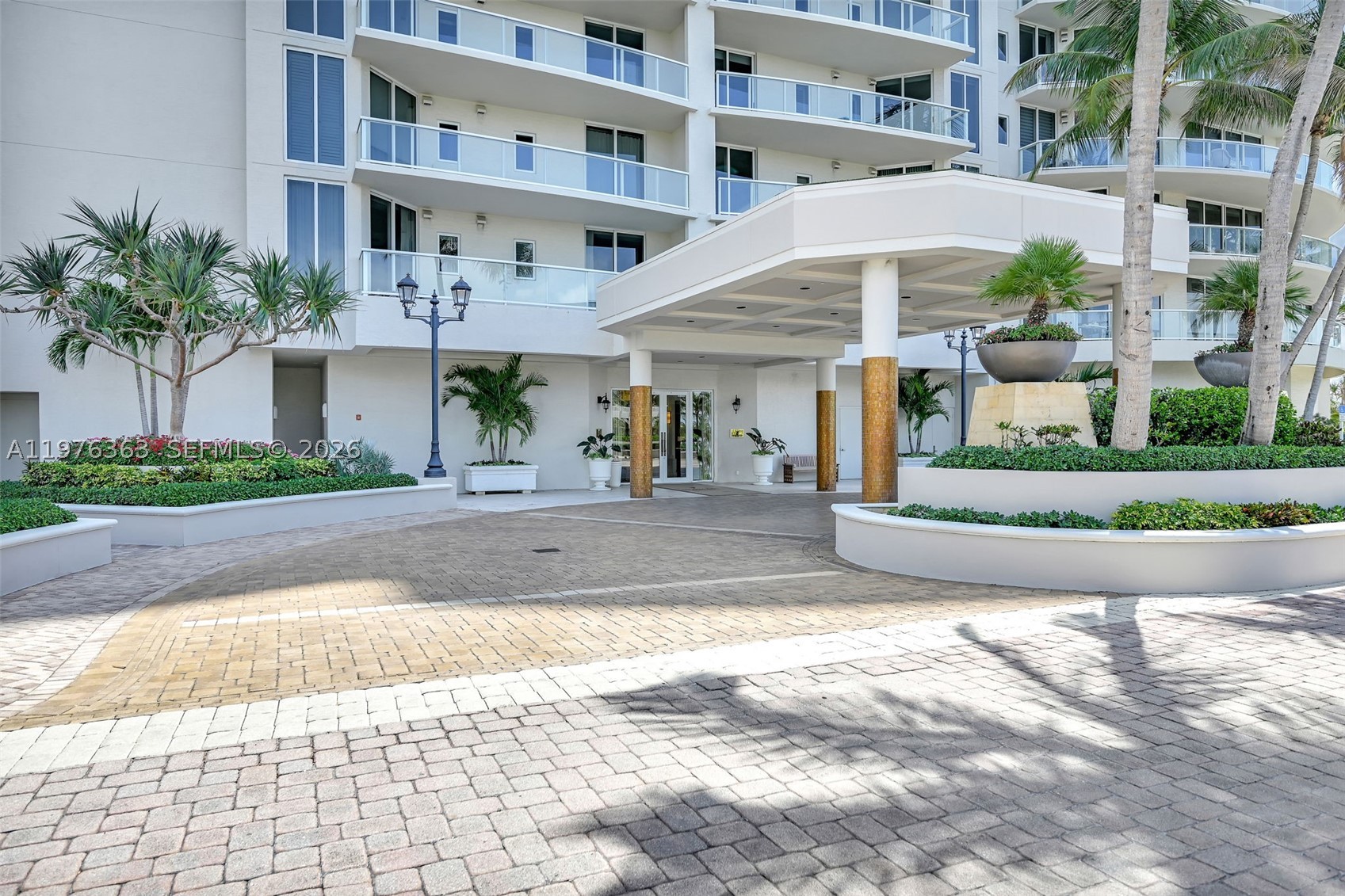 2700 N Ocean Drive 902b Property Photo 9