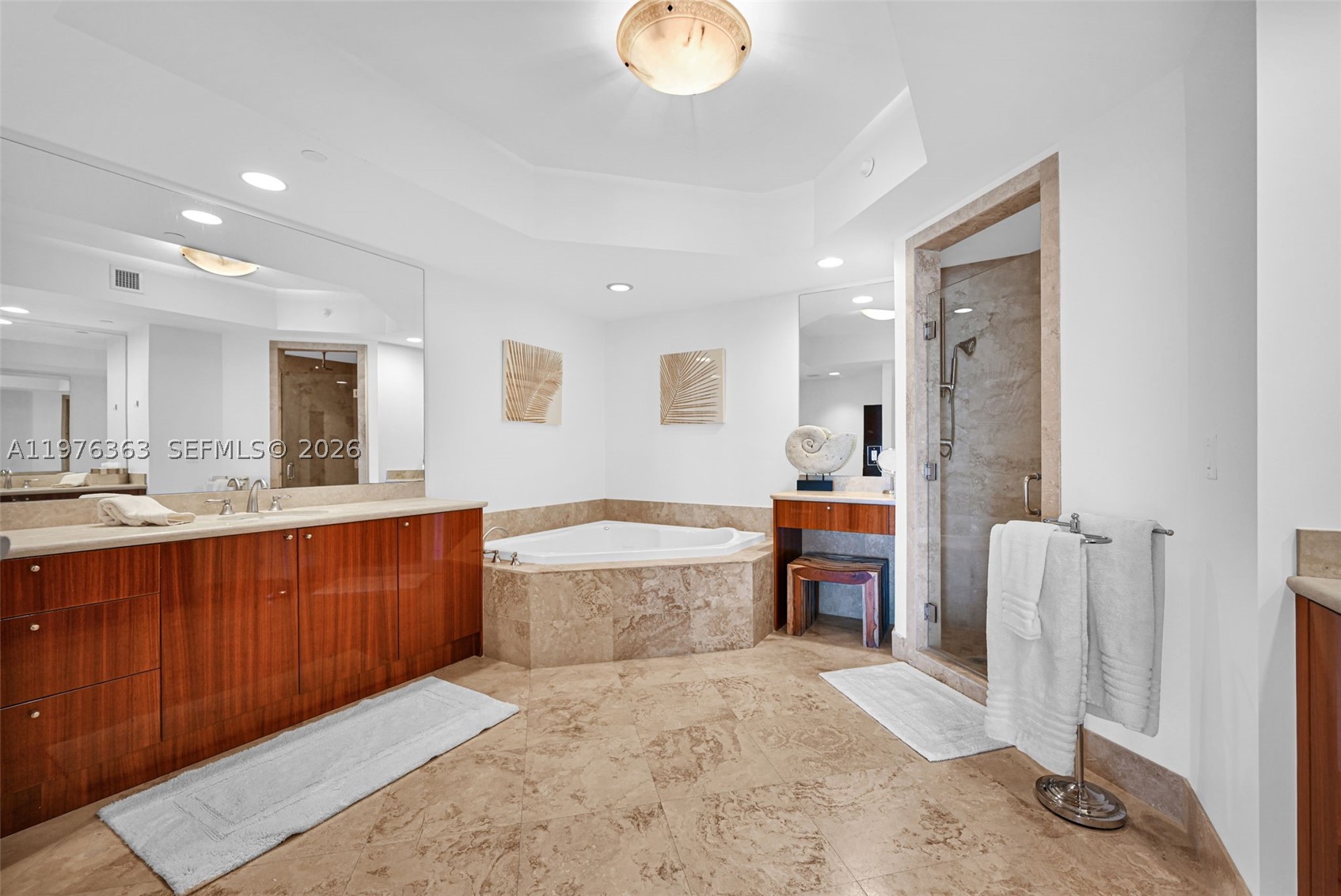 2700 N Ocean Drive 902b Property Photo 27