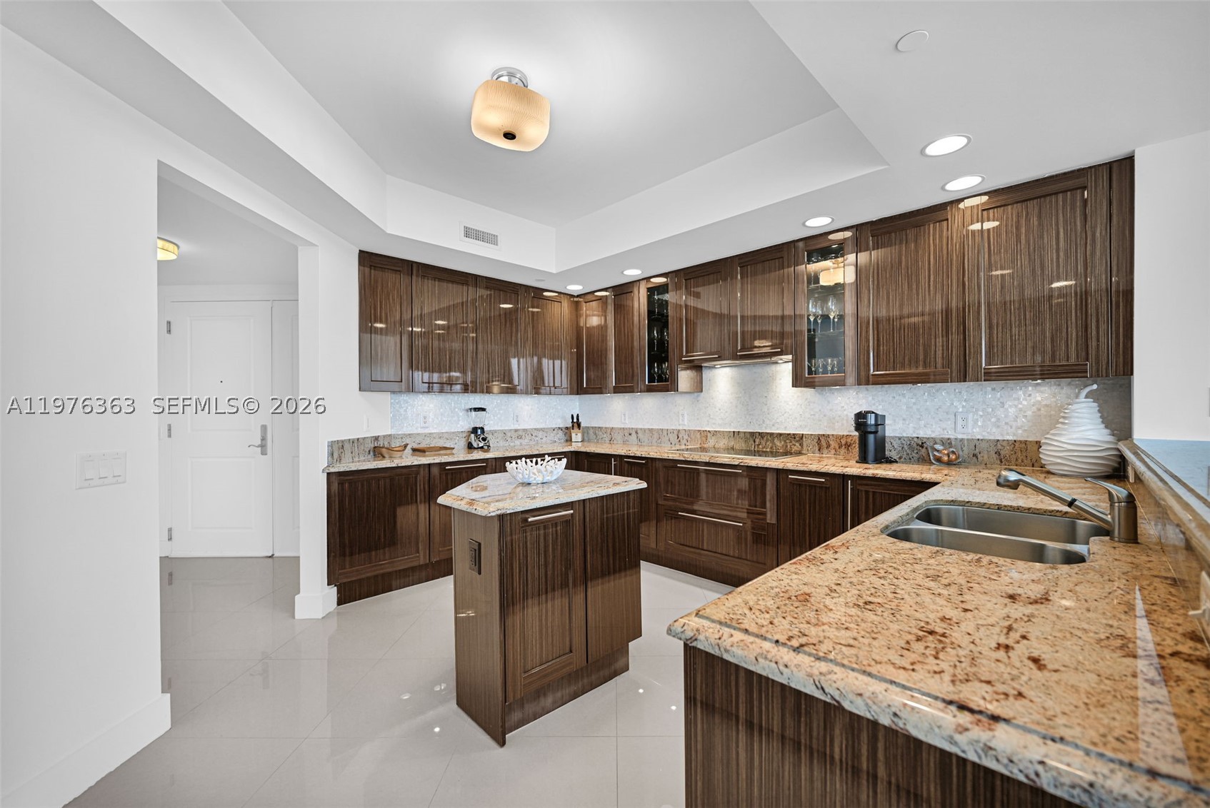 2700 N Ocean Drive 902b Property Photo 46