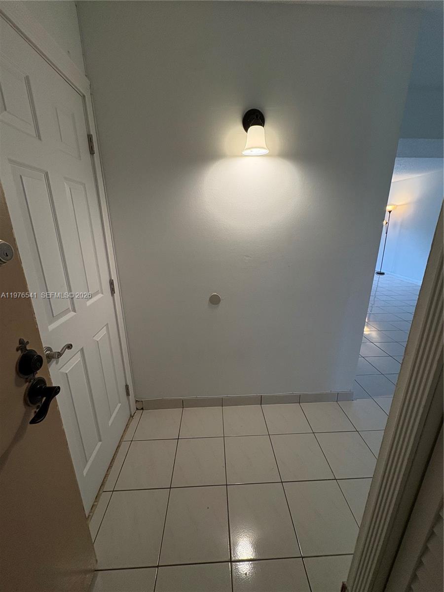 4166 Inverrary Dr 410 Property Photo 11