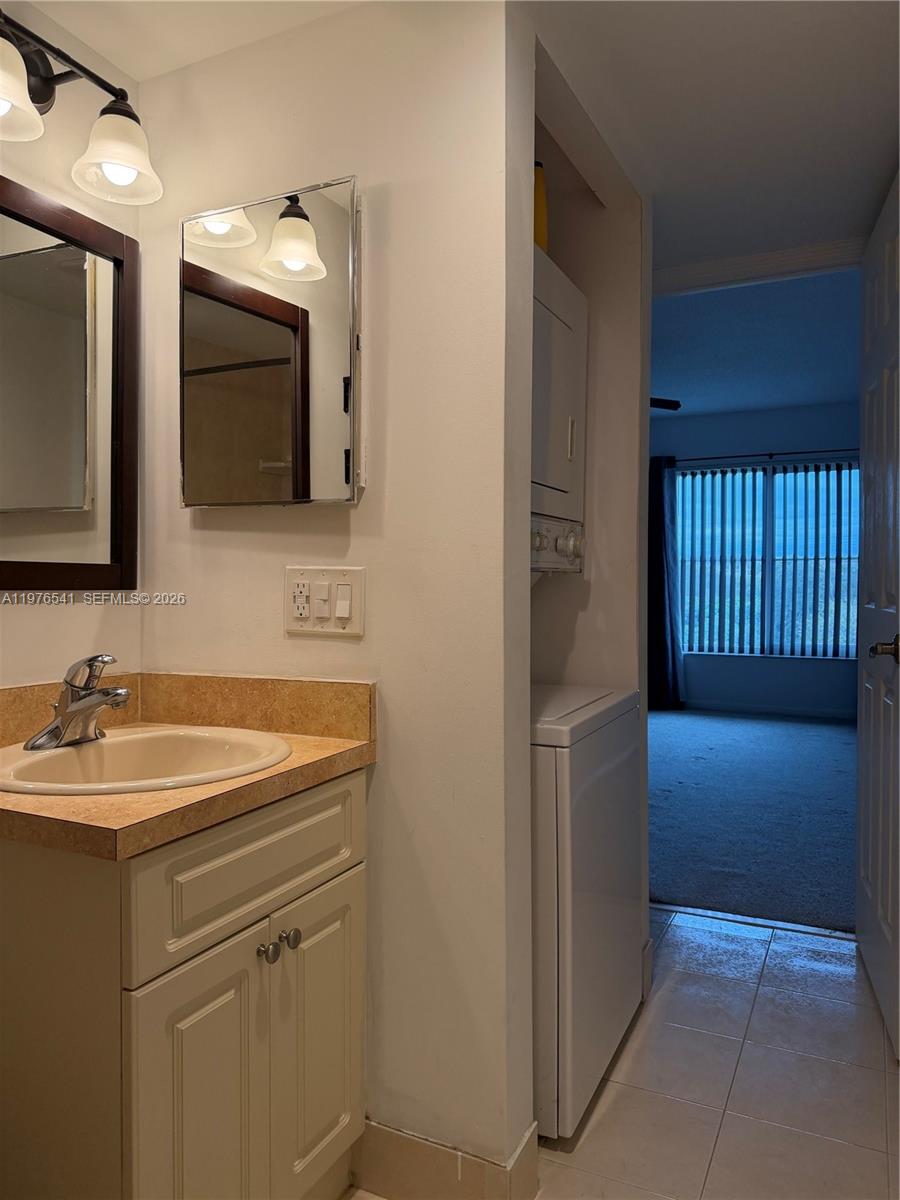 4166 Inverrary Dr 410 Property Photo 23