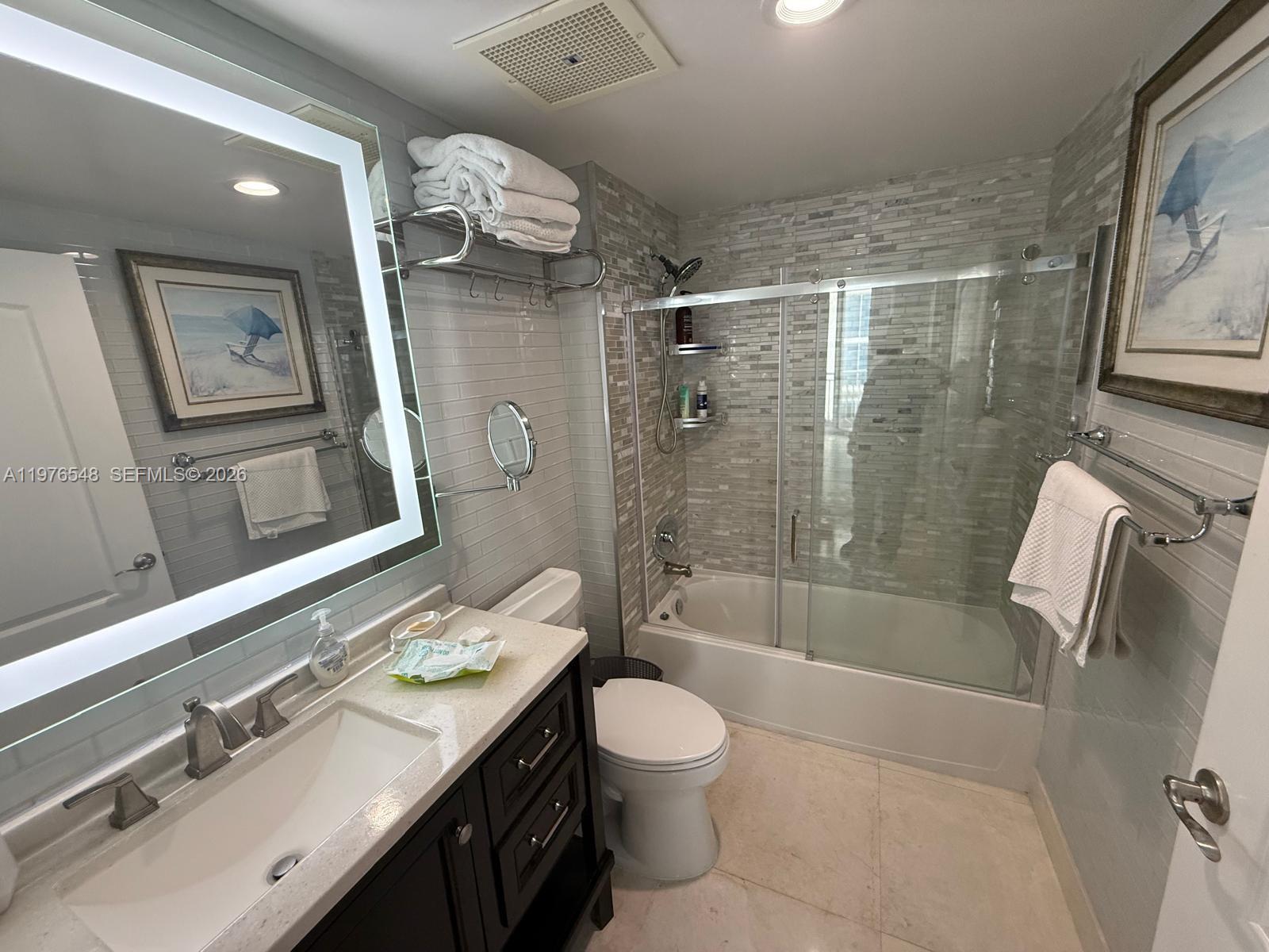 17375 Collins Ave 702 Property Photo 10