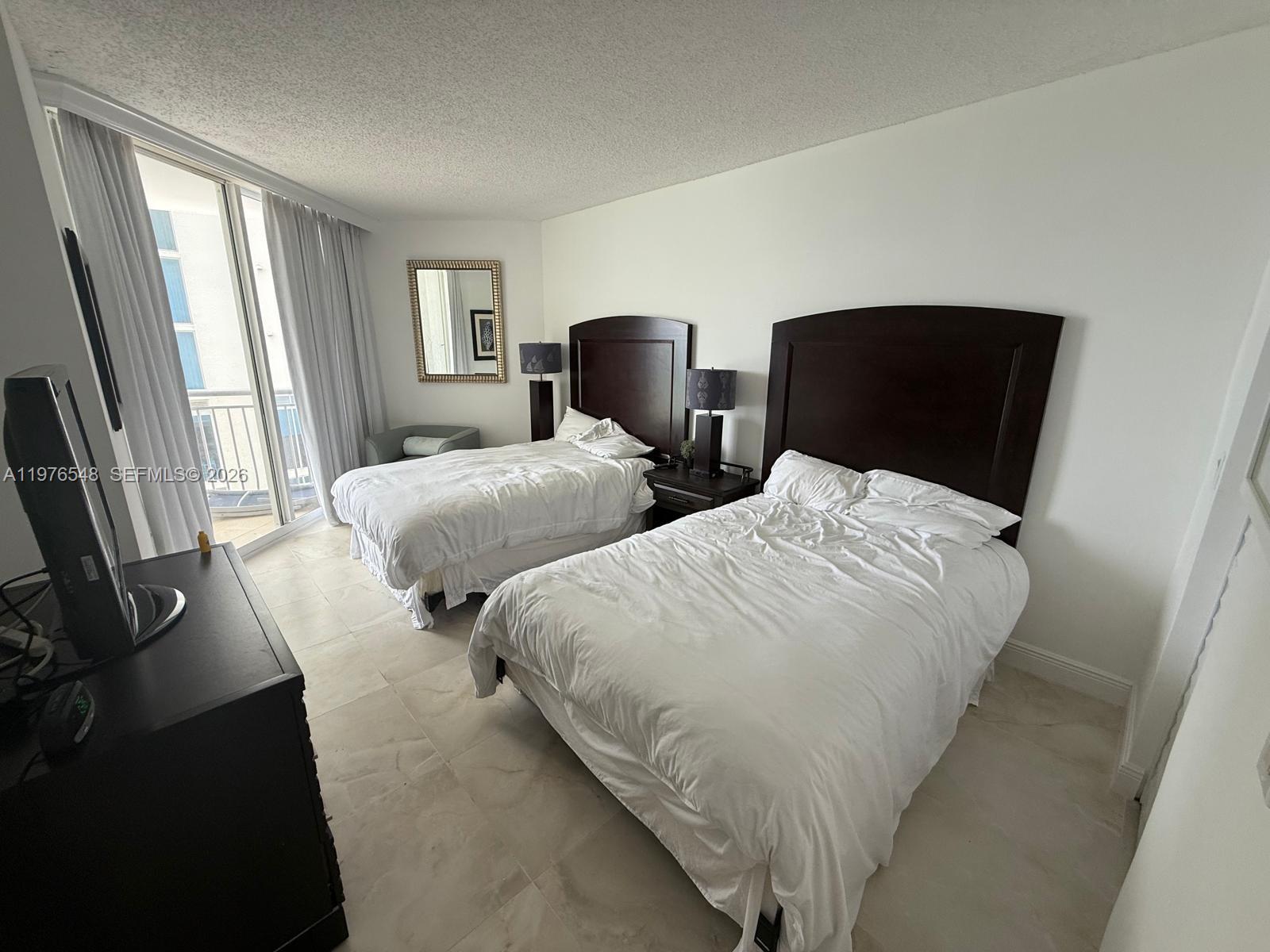 17375 Collins Ave 702 Property Photo 11
