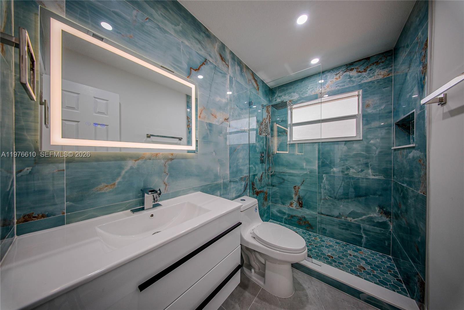 2458 Polk St 201 Property Photo 14