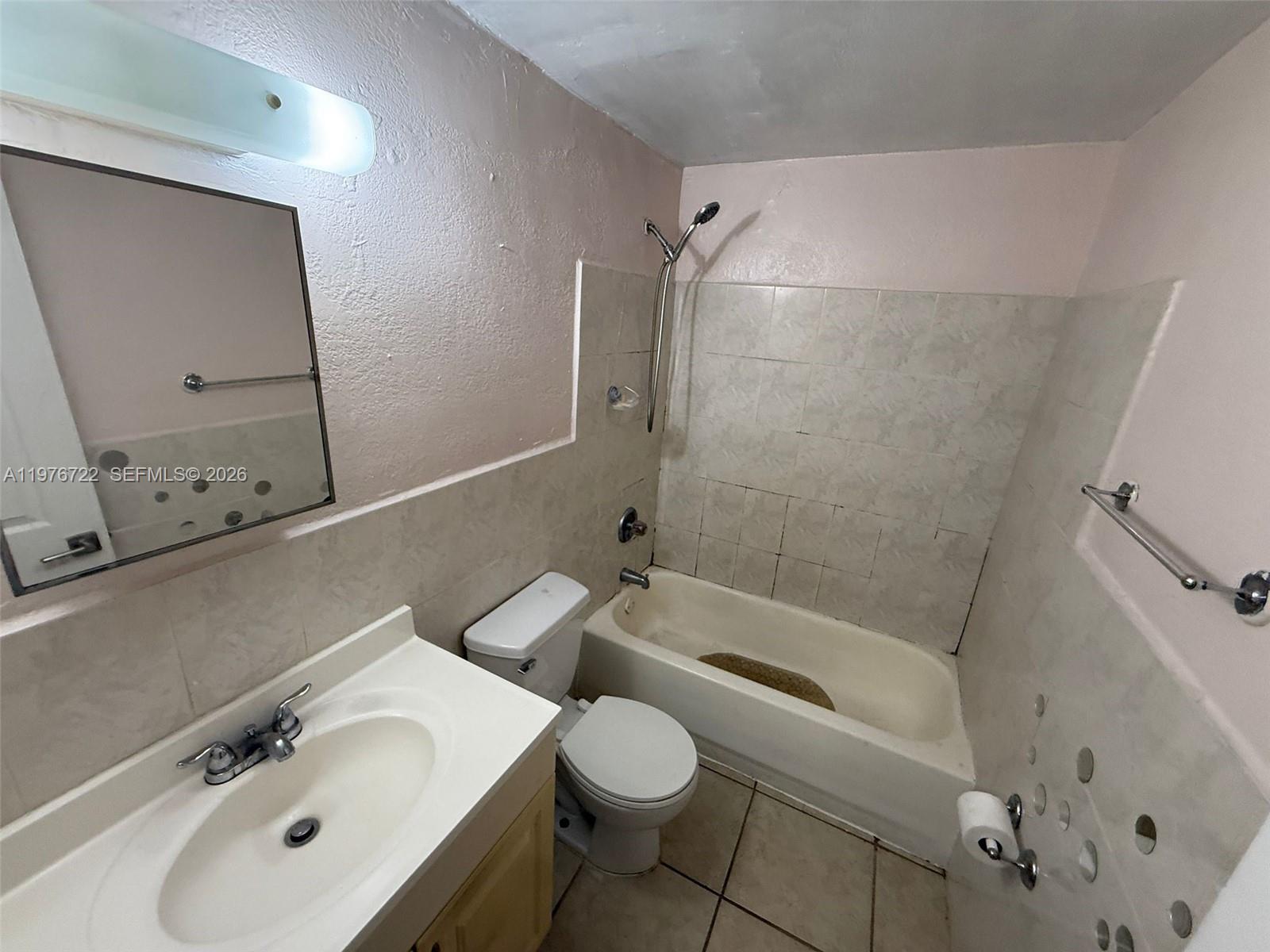 4732 Sw 33rd Ave 103 Property Photo 6
