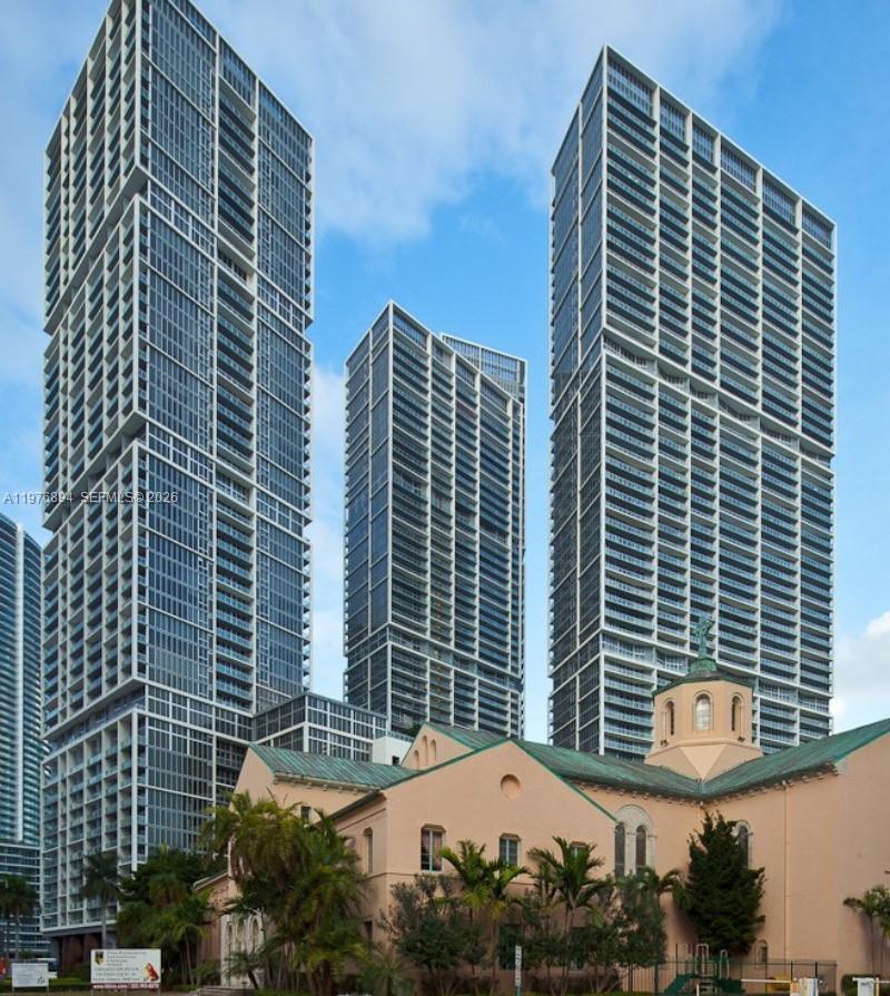 495 Brickell Ave 5310 Property Photo 1