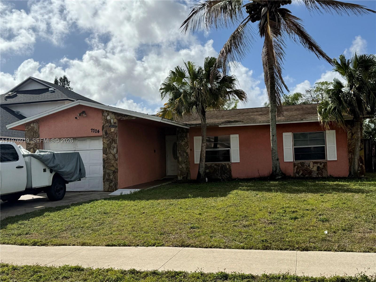 7704 Sw 8th Ct Property Photo 1