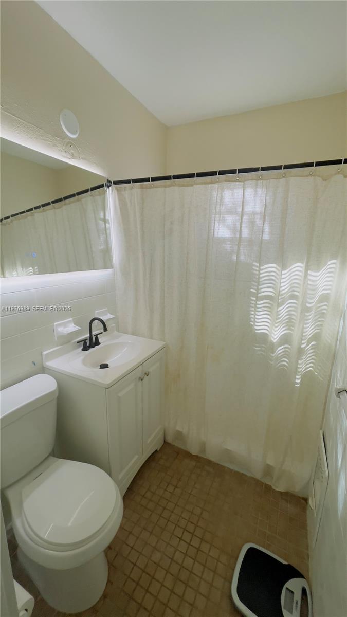 807 86th St 801 Property Photo 8