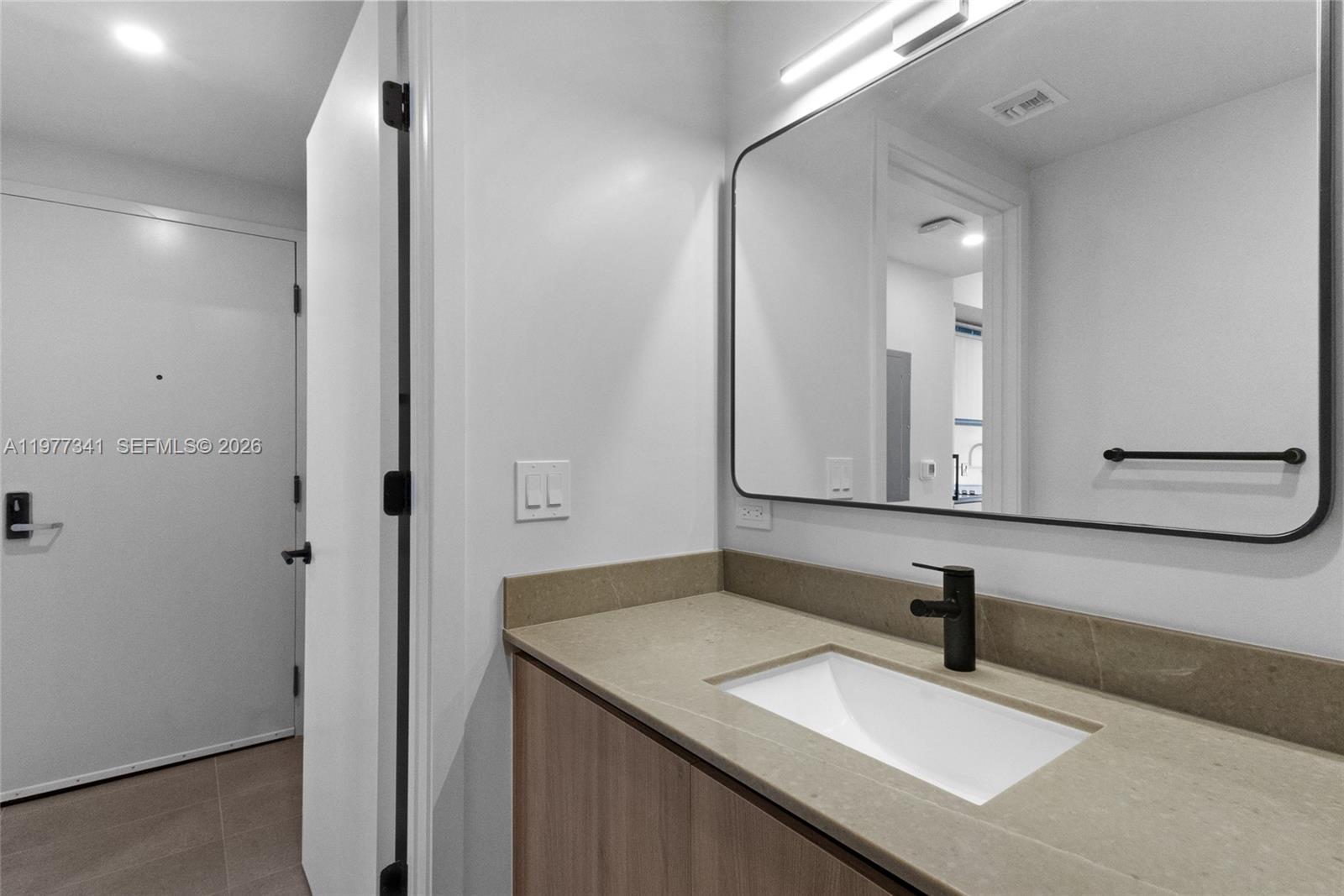 121 Ne 5 St 1500 Property Photo 19