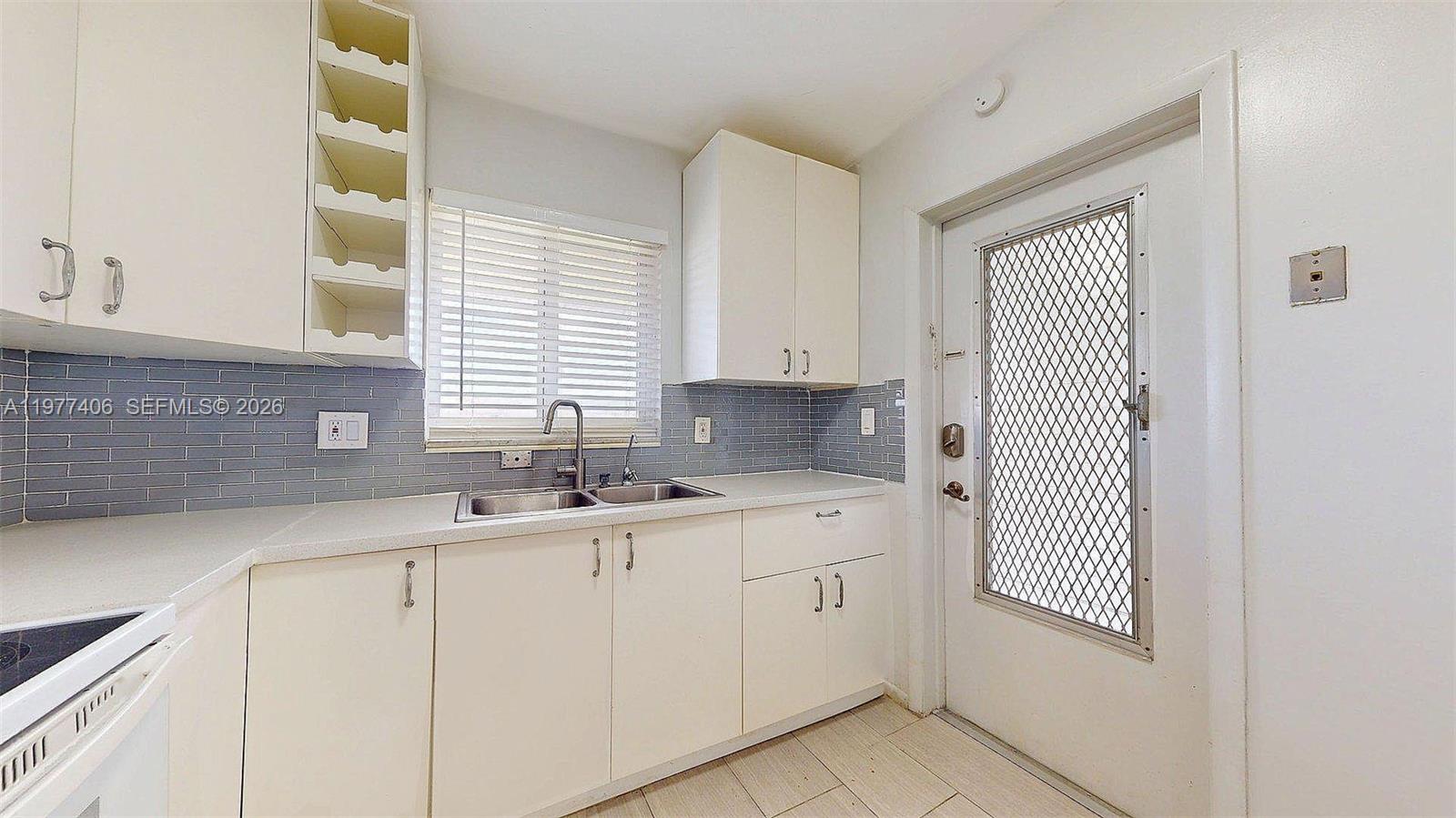 5300 Washington St D303 Property Photo 7