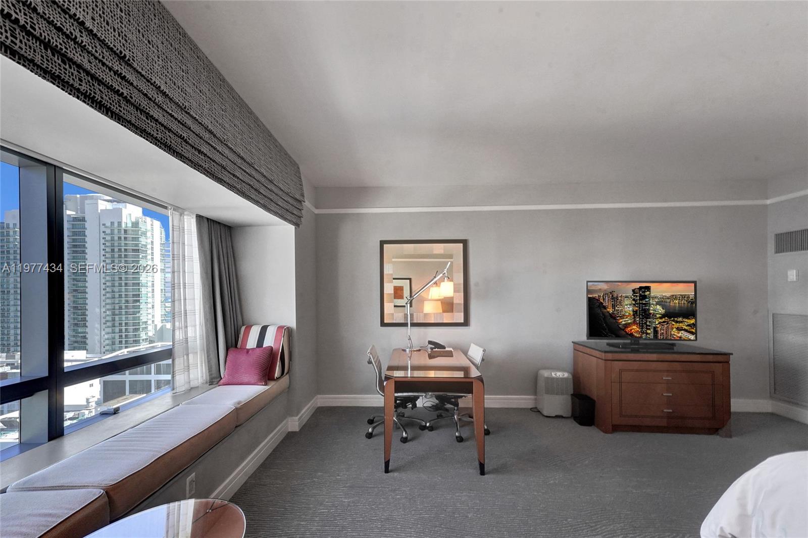 1435 Brickell Ave 3308 Property Photo 4