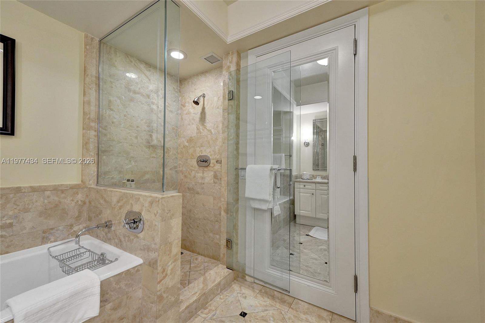 1435 Brickell Ave 3308 Property Photo 16