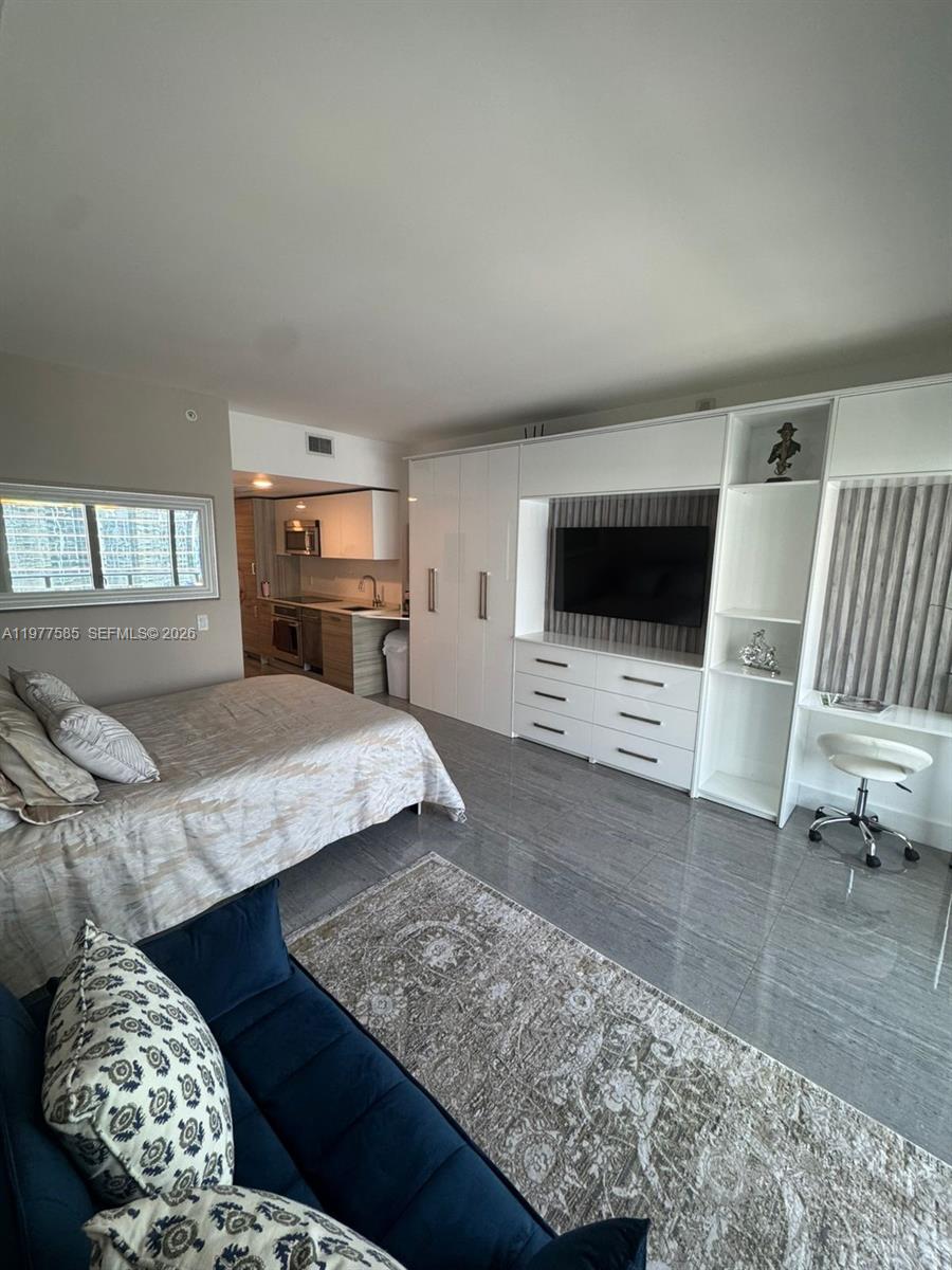 1300 Brickell Bay Dr 2512 Property Photo 6