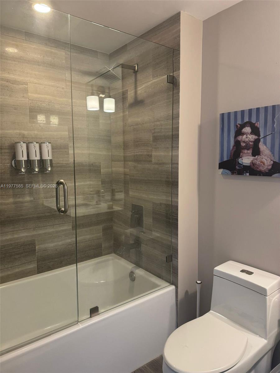 1300 Brickell Bay Dr 2512 Property Photo 8