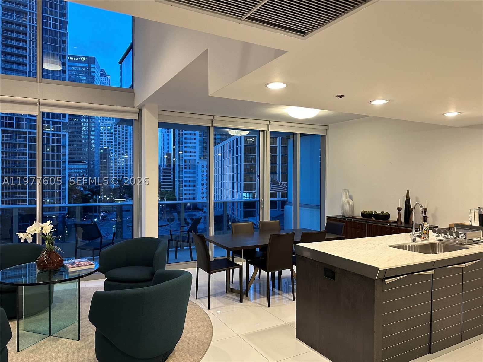 200 S Biscayne Boulevard Way 703 Property Photo 1