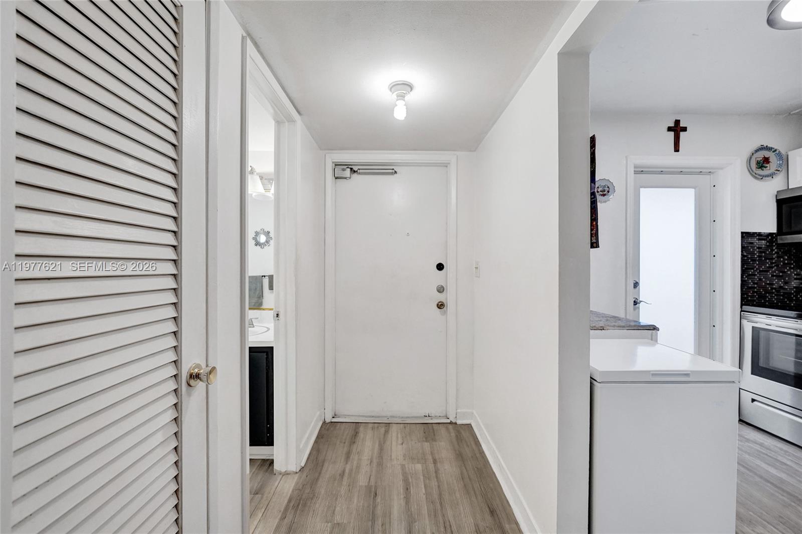 4650 Washington St 209 Property Photo 4