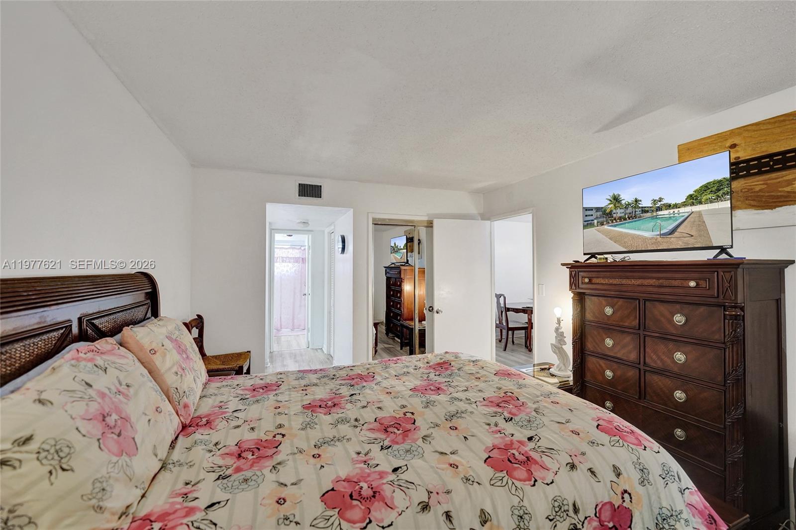 4650 Washington St 209 Property Photo 12