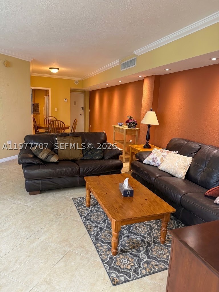 825 Brickell Bay Dr 841 Property Photo 4
