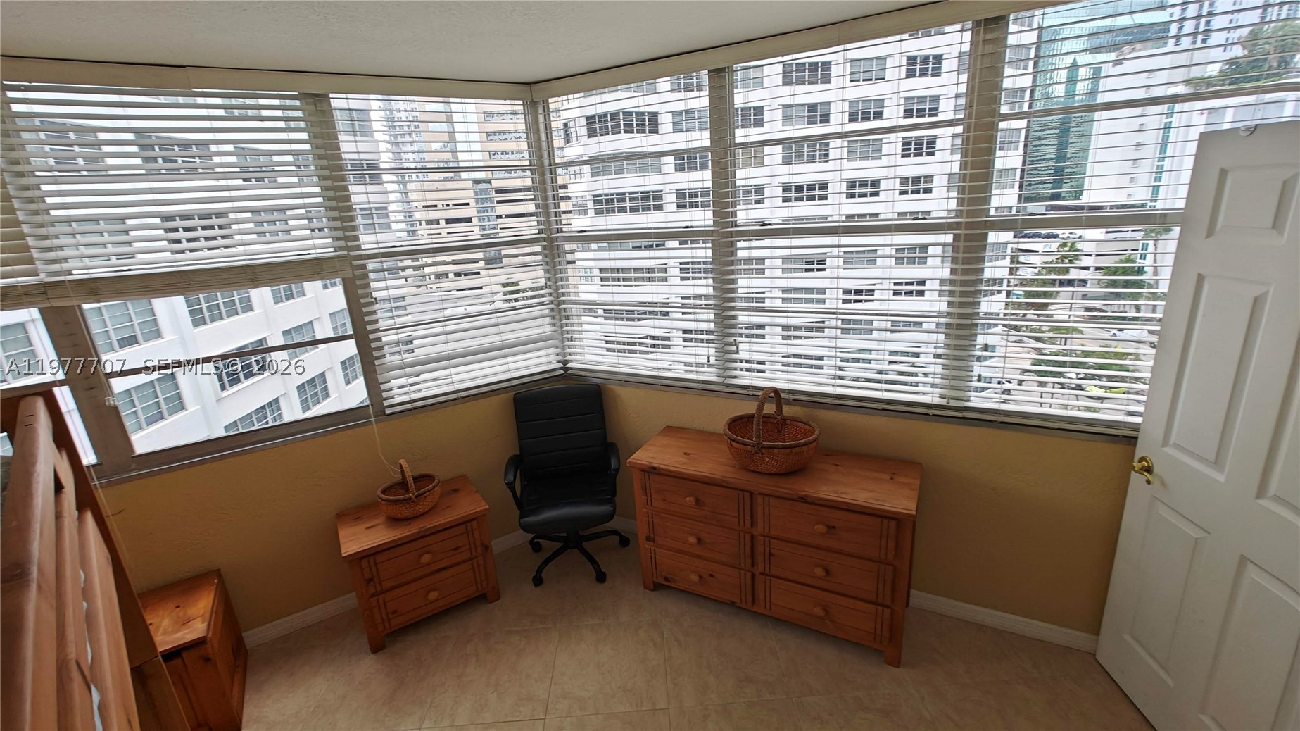 825 Brickell Bay Dr 841 Property Photo 14