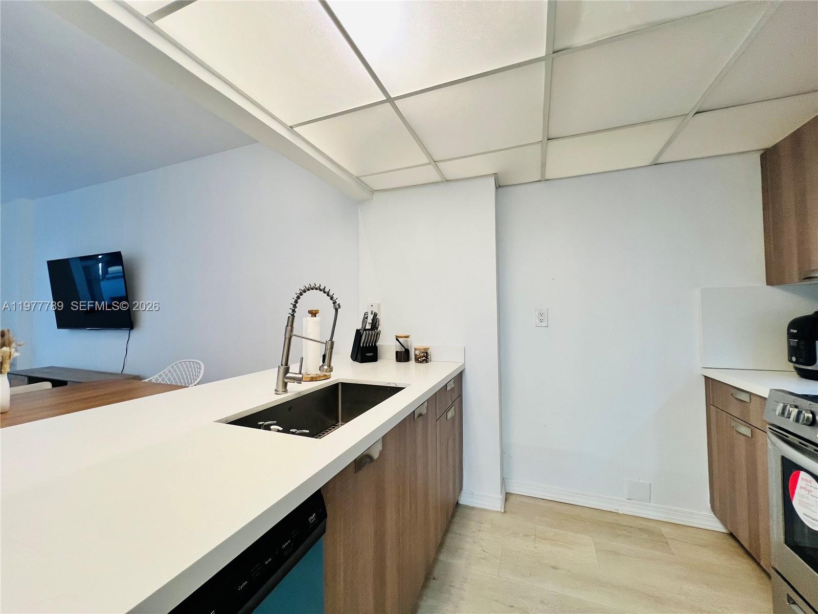 540 Brickell Key Dr 202 Property Photo 2