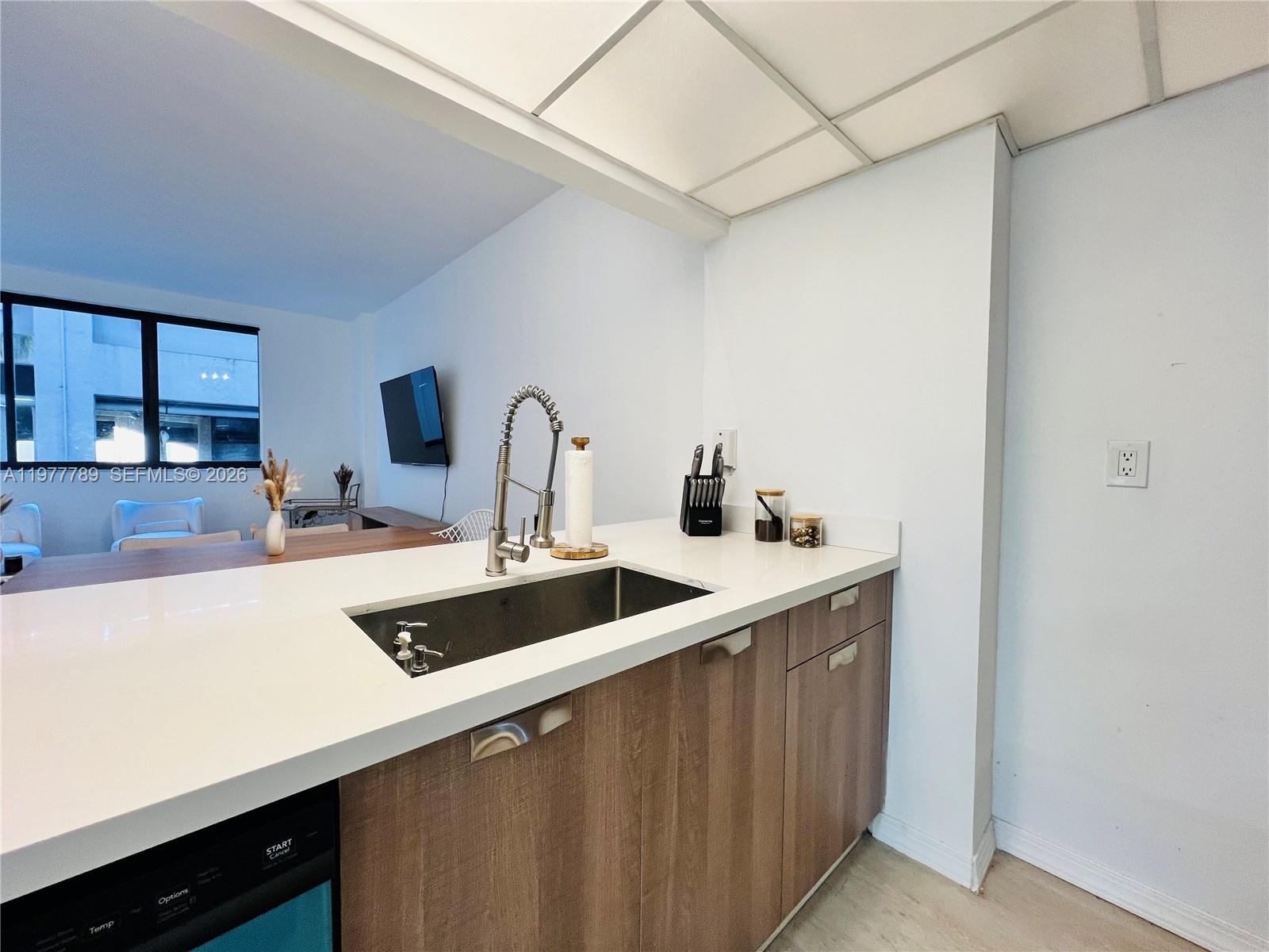 540 Brickell Key Dr 202 Property Photo 4