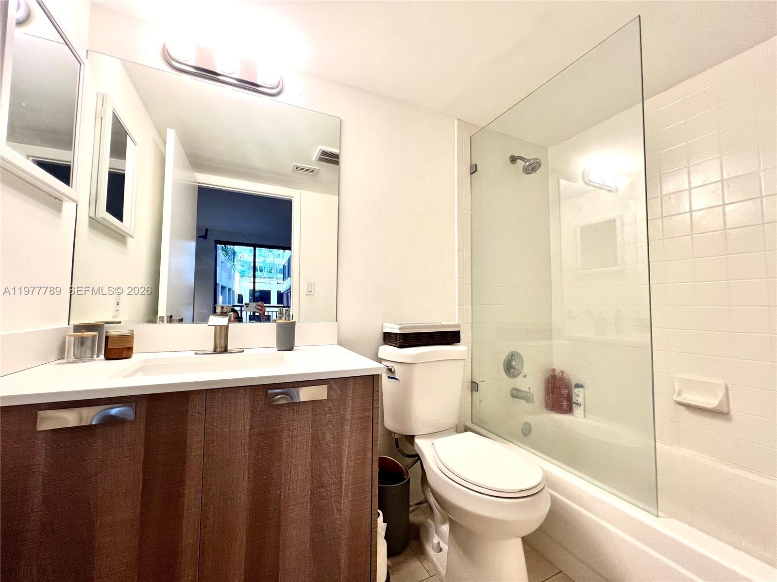 540 Brickell Key Dr 202 Property Photo 19
