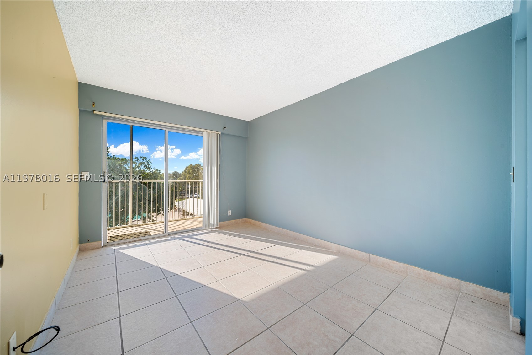 13455 Sw 3rd St 302s Property Photo 5