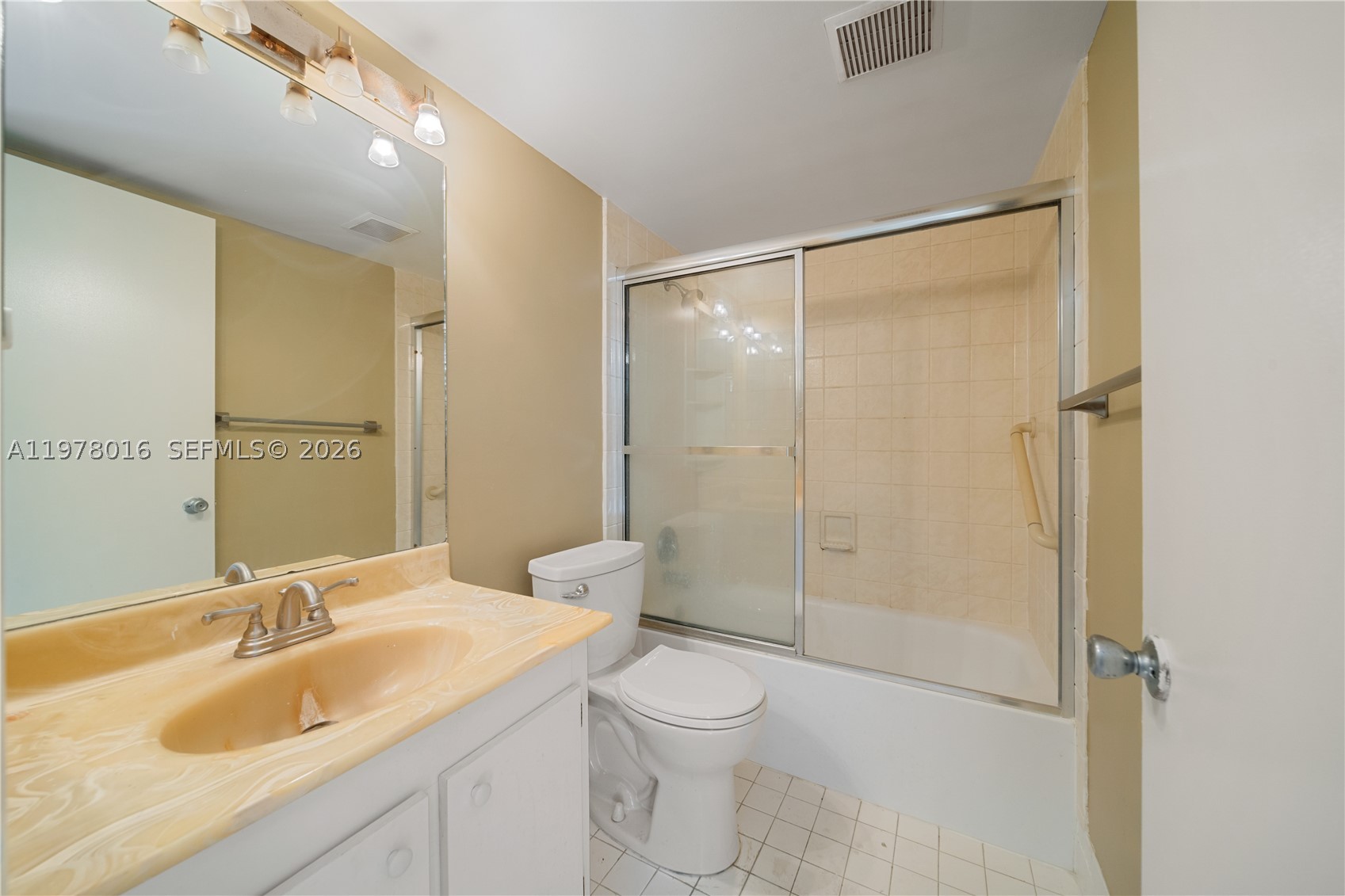 13455 Sw 3rd St 302s Property Photo 9