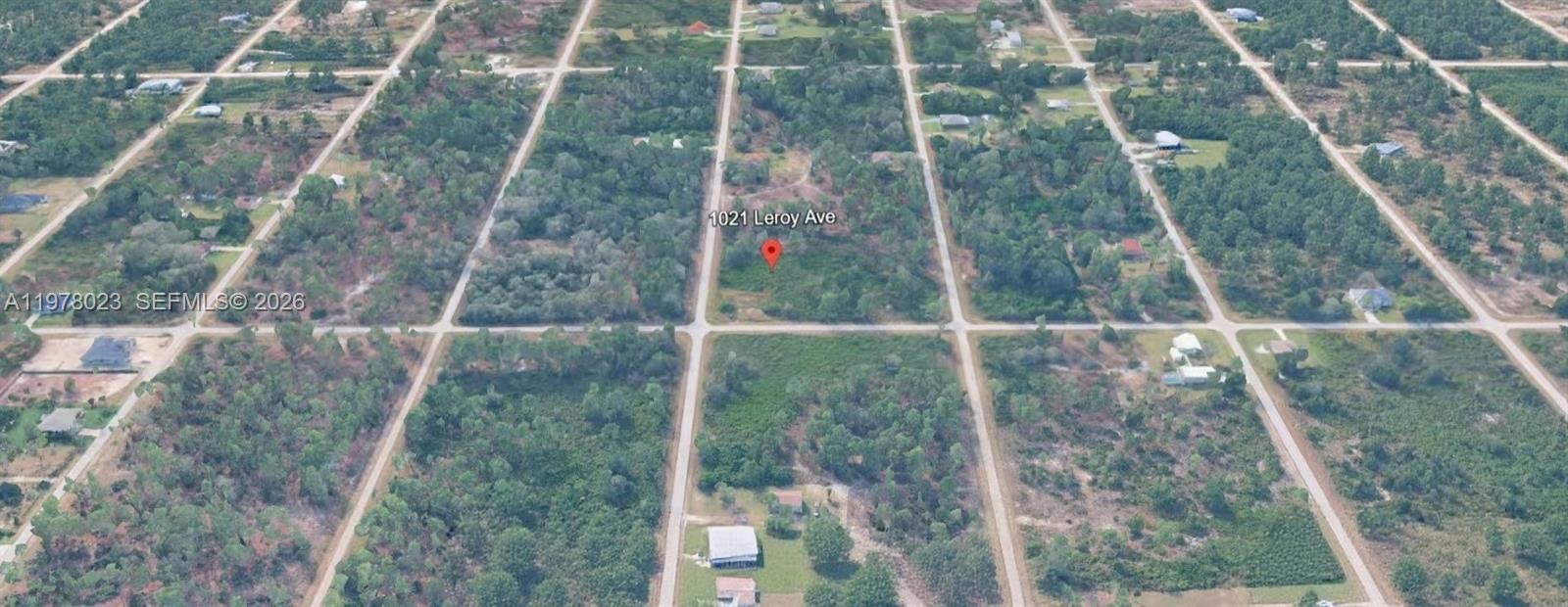1021 Leroy Ave Property Photo 4