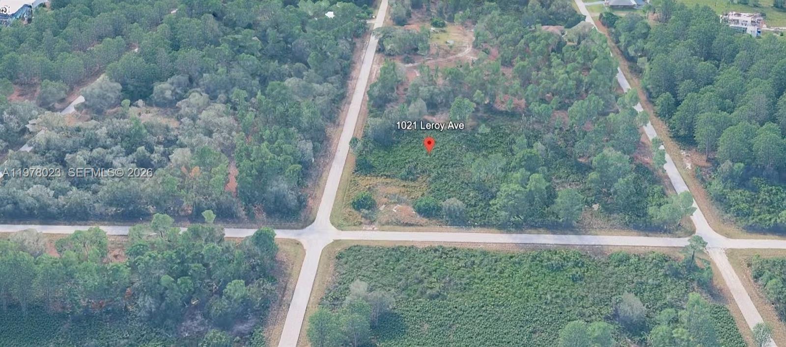 1021 Leroy Ave Property Photo 6