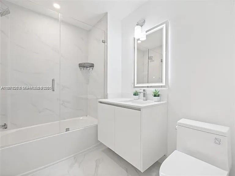 700 Ne 24th St 606 Property Photo 5